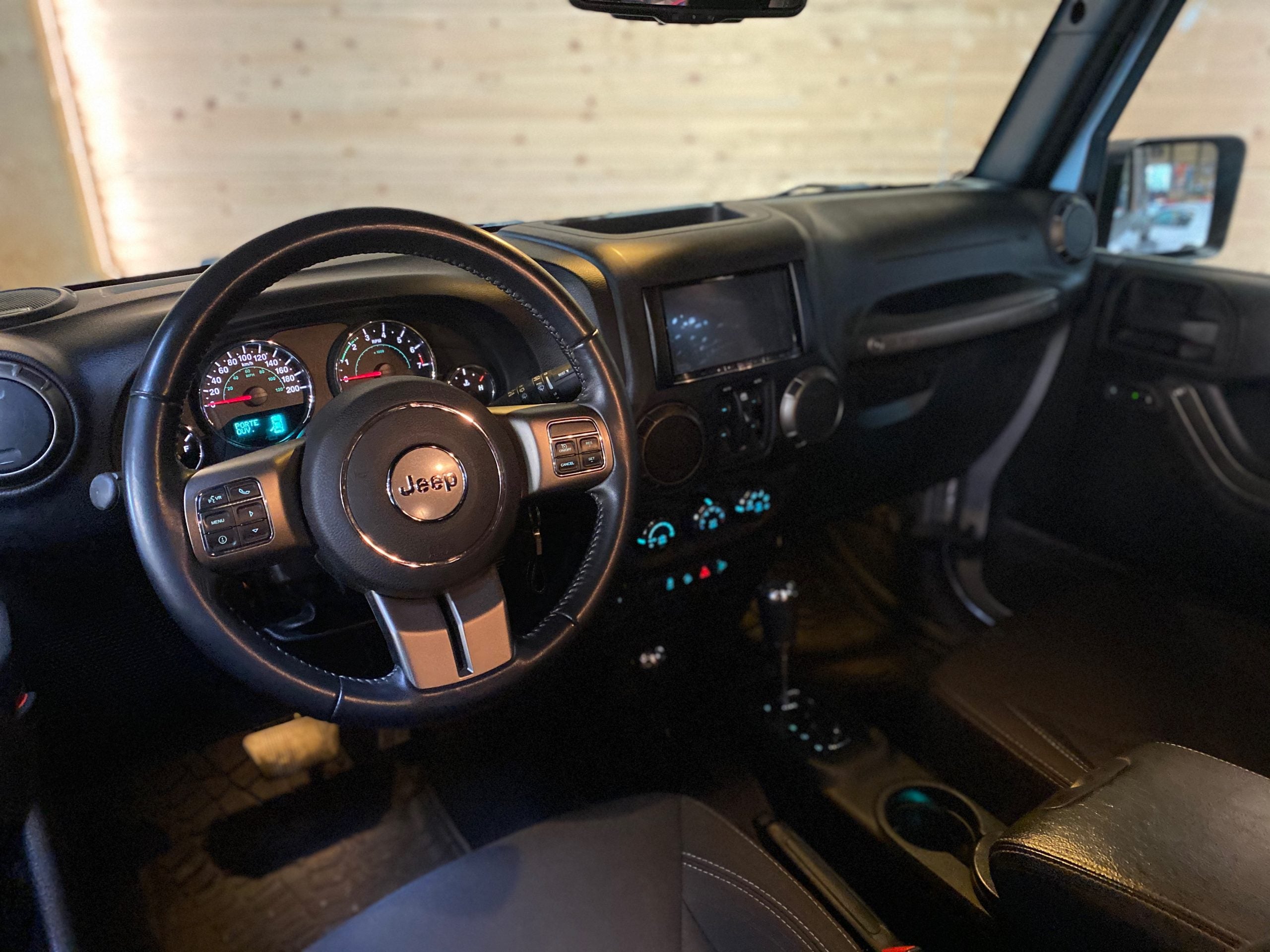 Jeep Wrangler JK Unlimited V6 3.6 Golden Eagle
