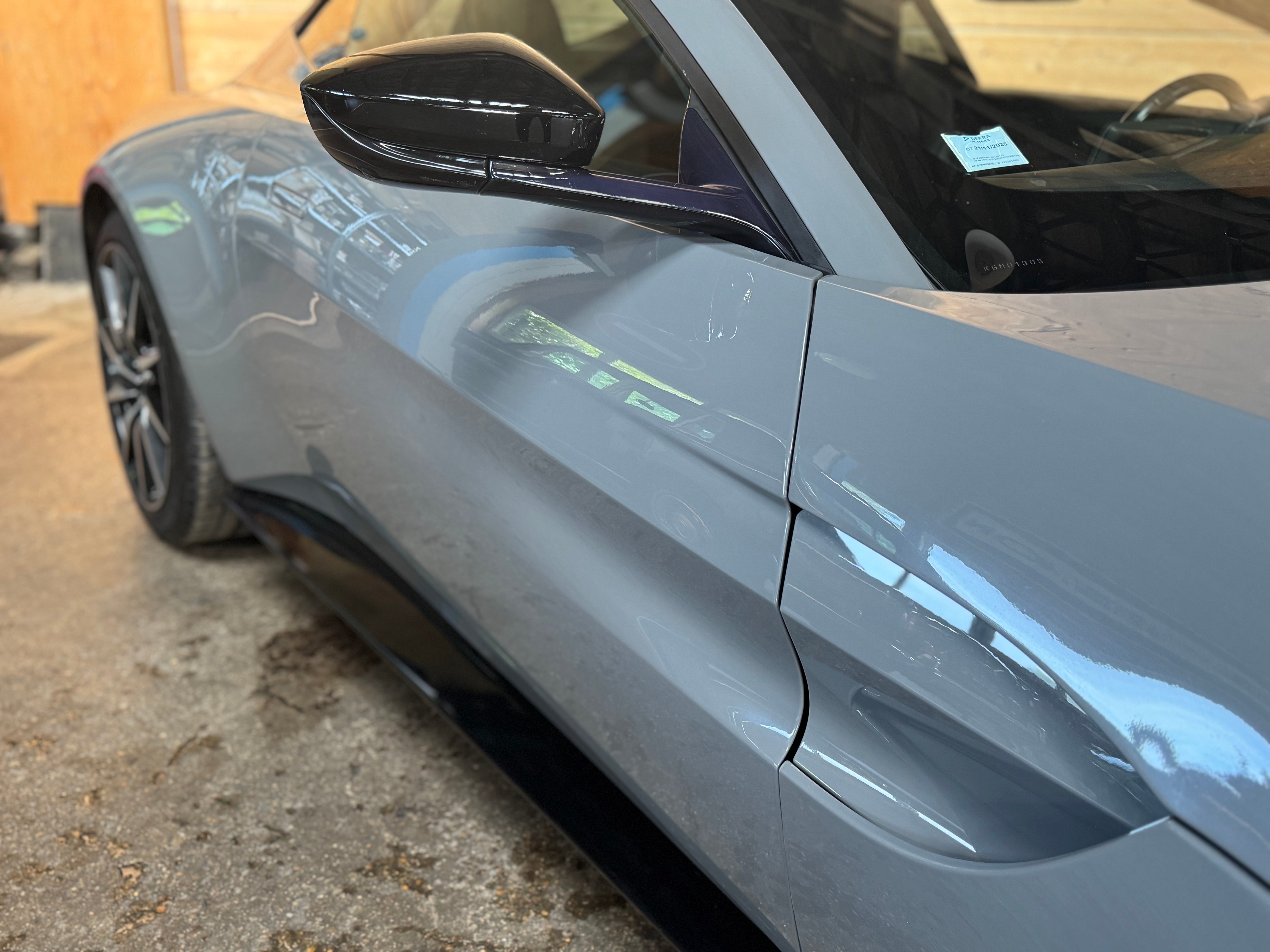 Aston Martin Vantage Coupe
