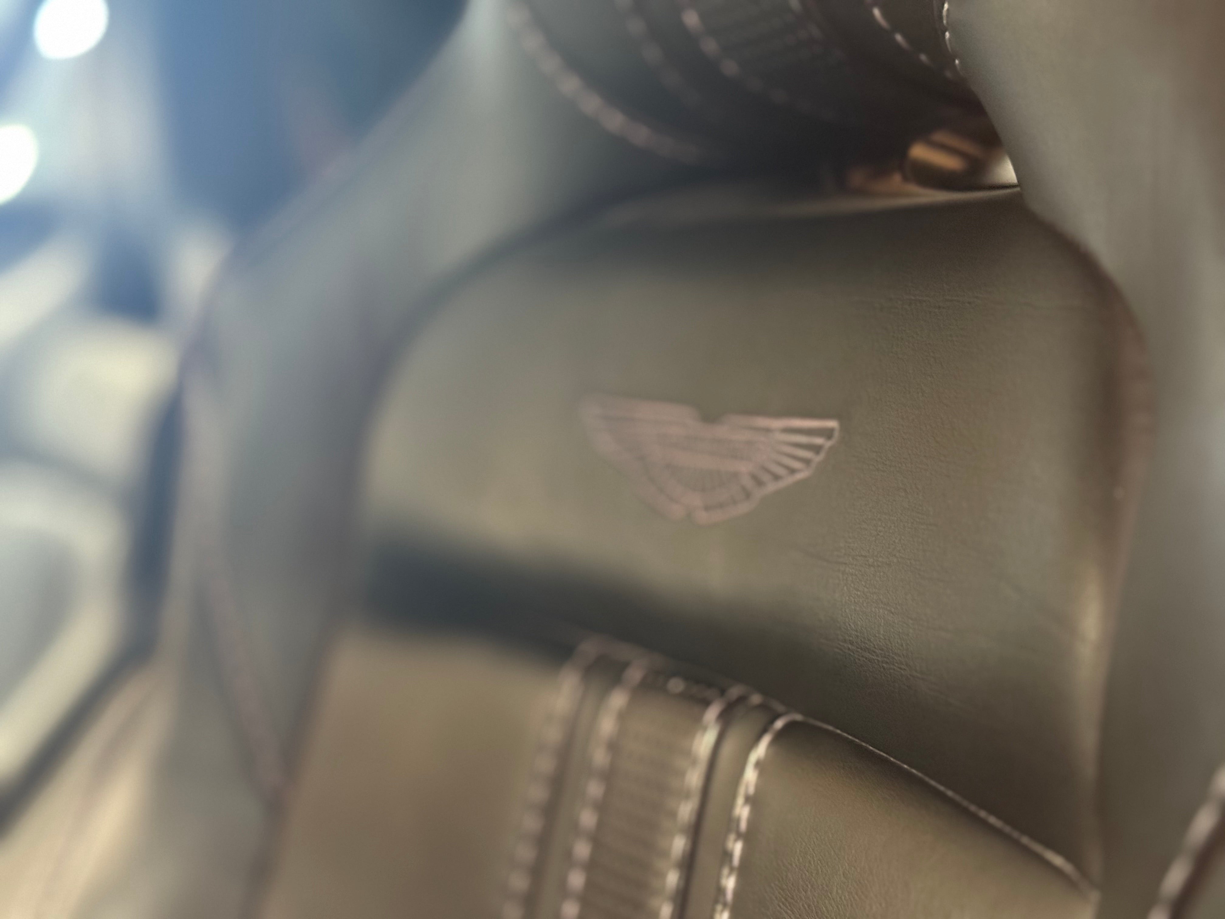 Aston Martin Vantage Coupe