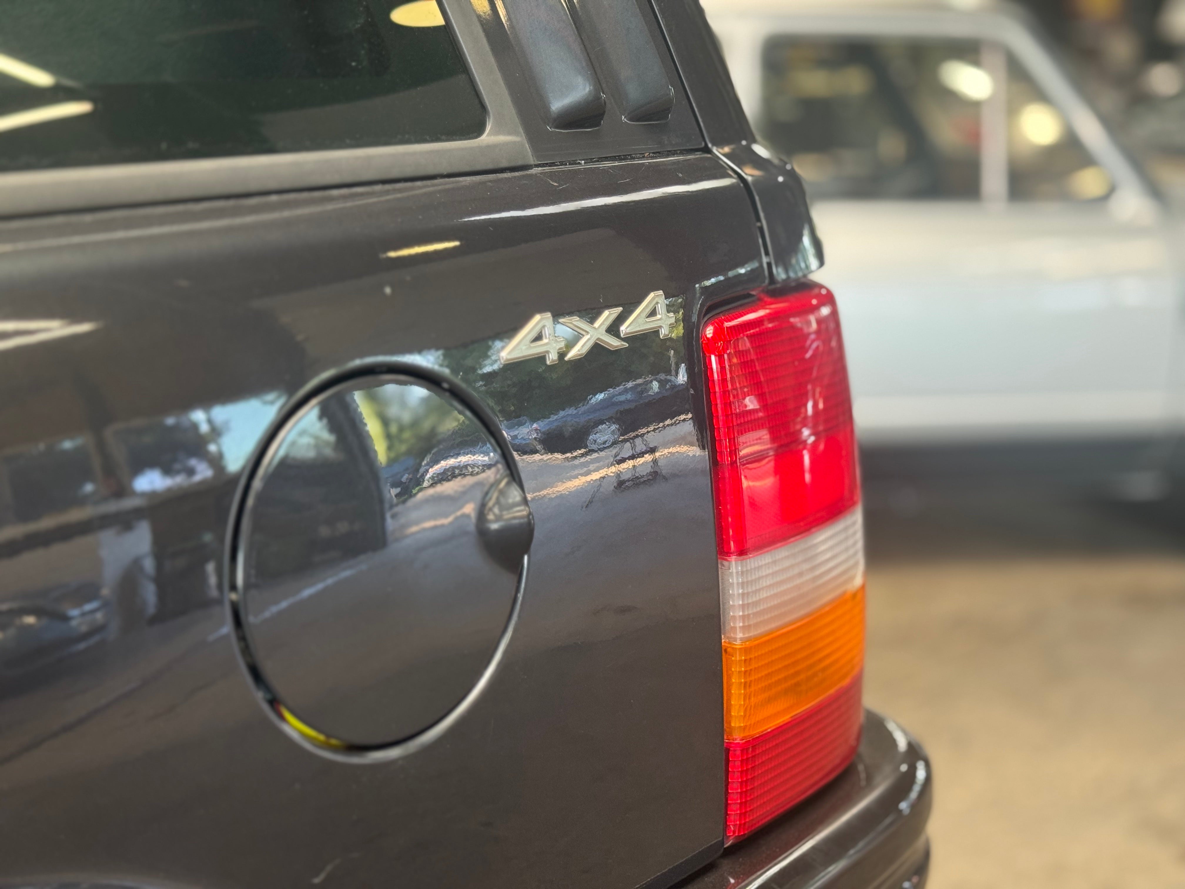 Jeep Grand Cherokee Limited LX 5.9