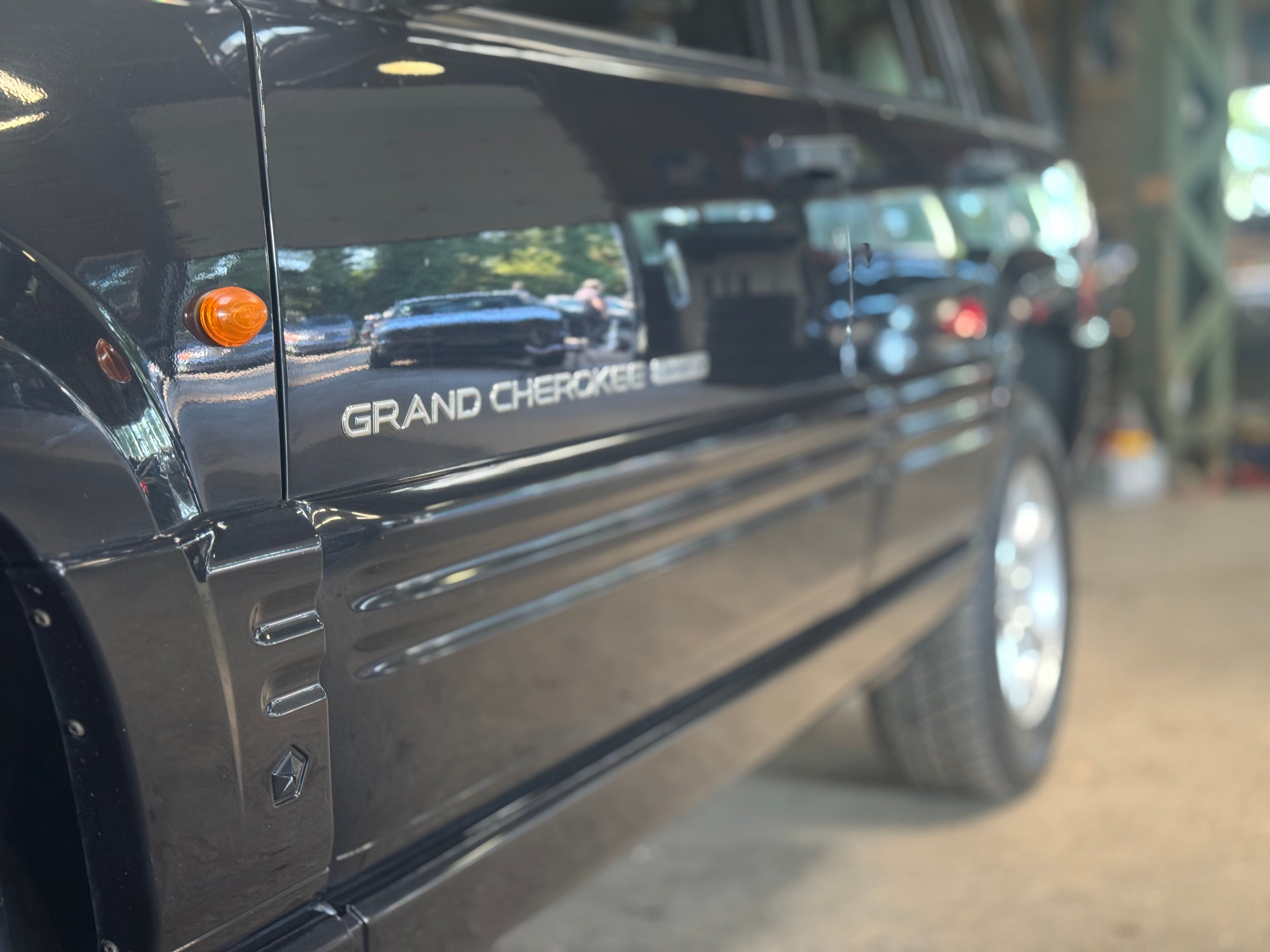 Jeep Grand Cherokee Limited LX 5.9
