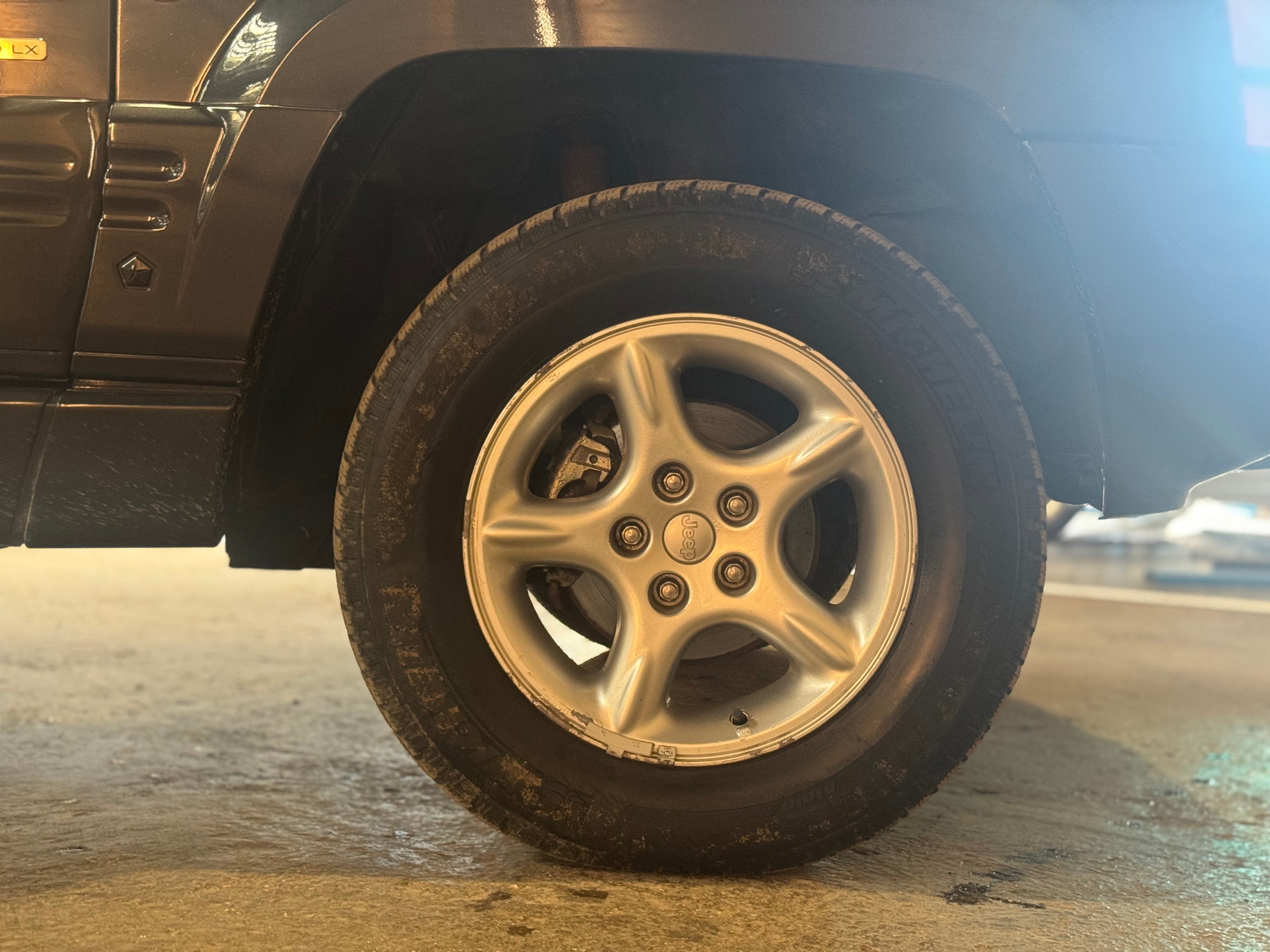 Jeep Grand Cherokee Limited LX 5.9