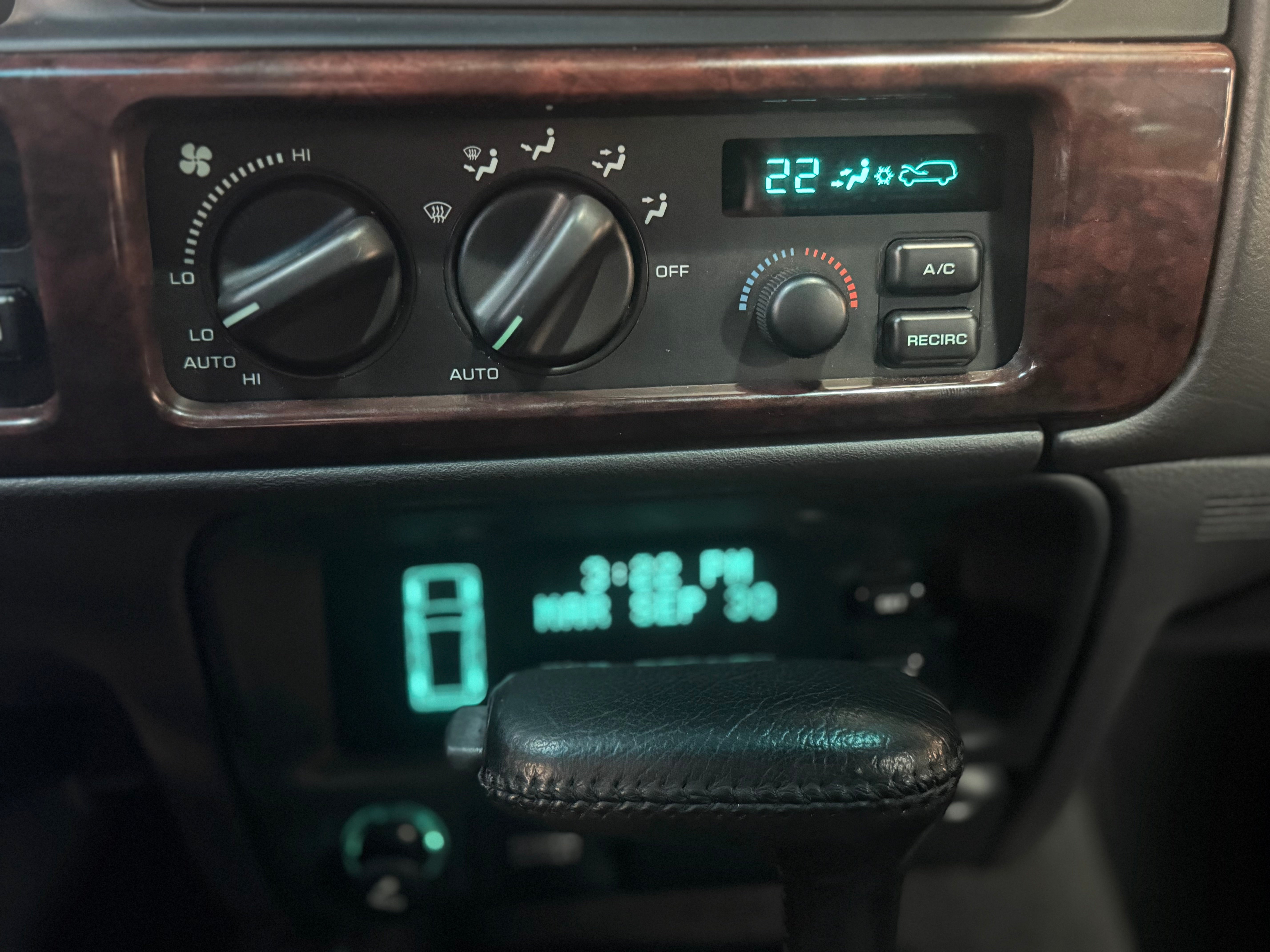 Jeep Grand Cherokee Limited LX 5.9