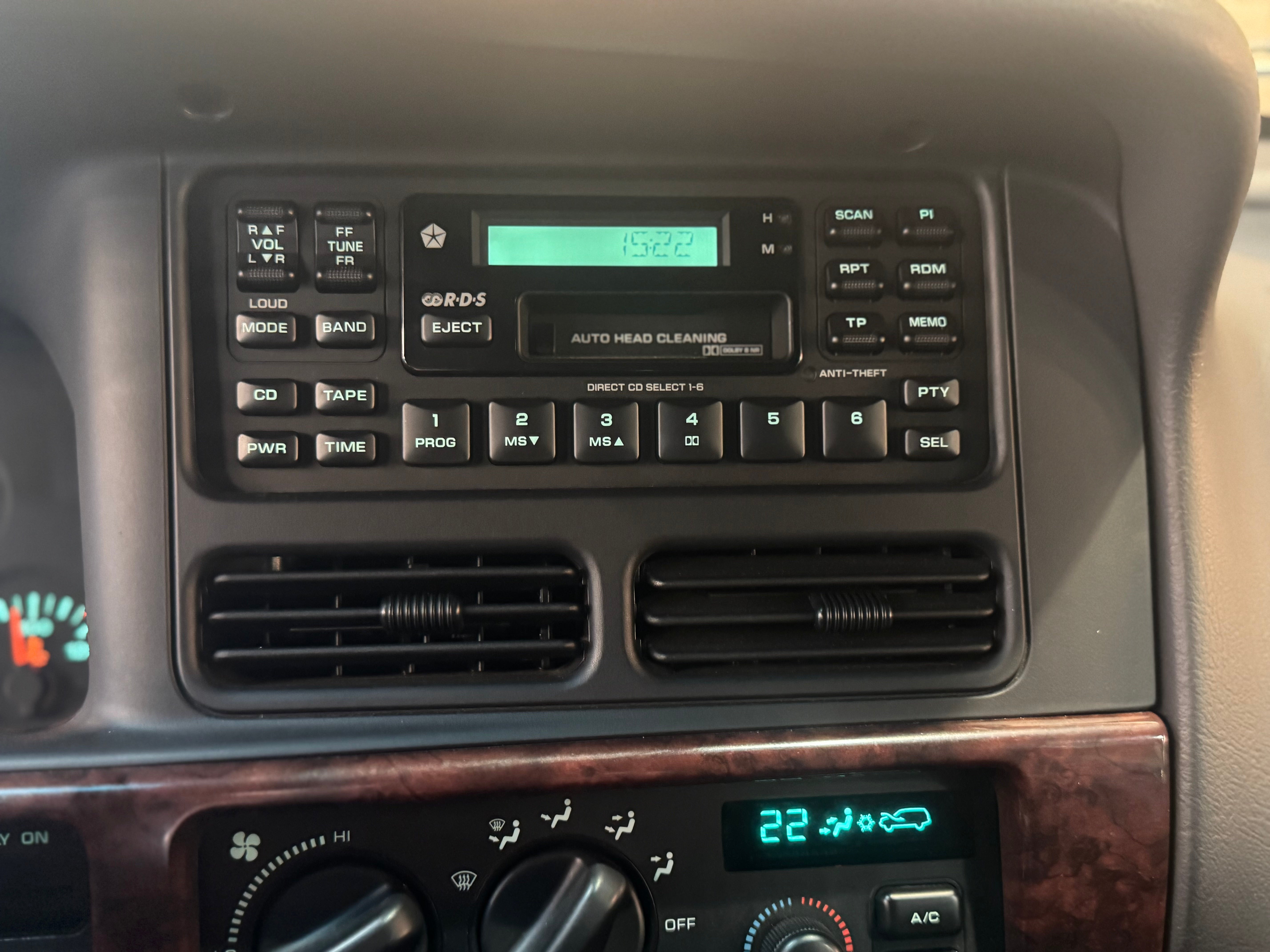 Jeep Grand Cherokee Limited LX 5.9