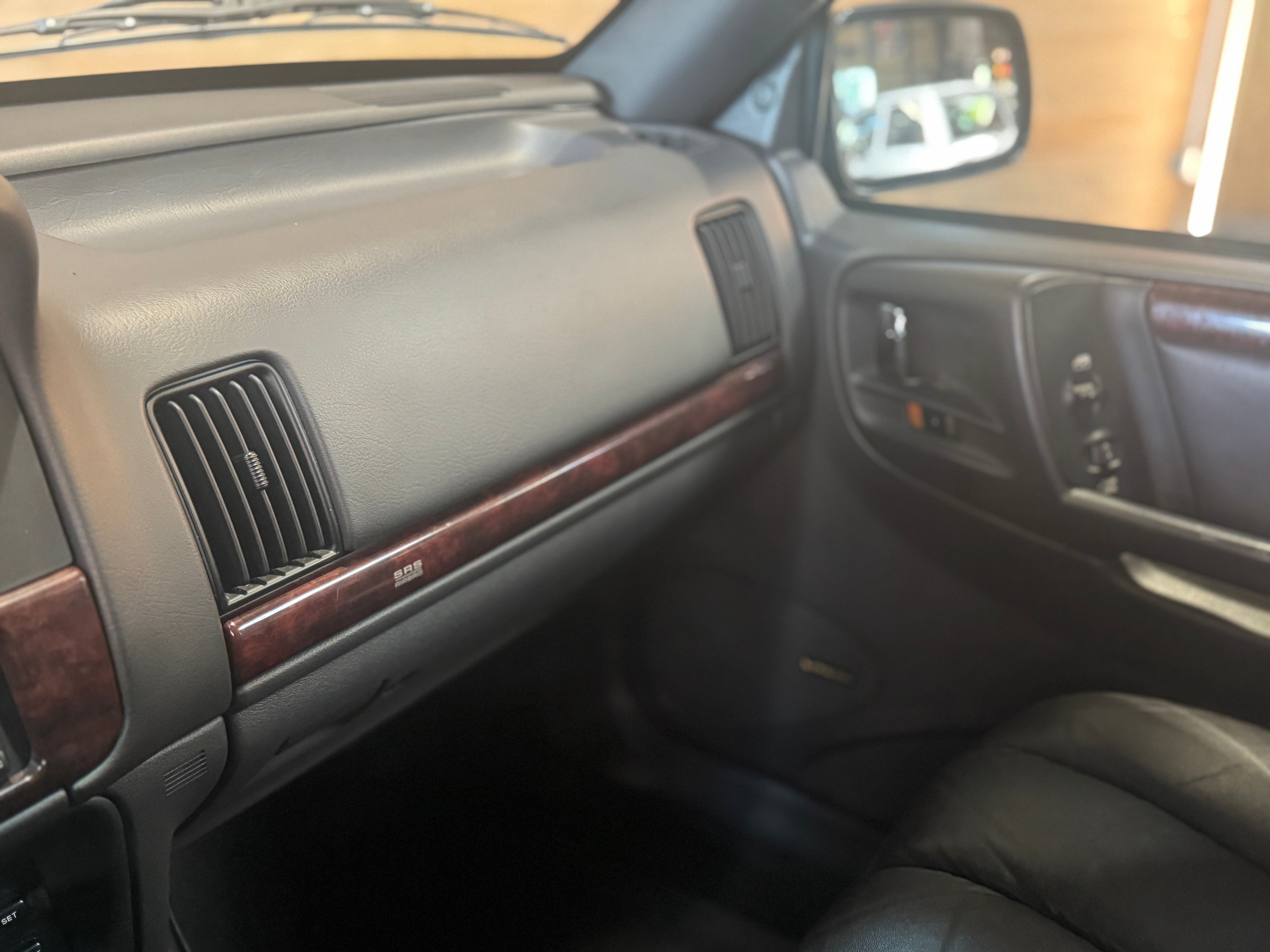 Jeep Grand Cherokee Limited LX 5.9