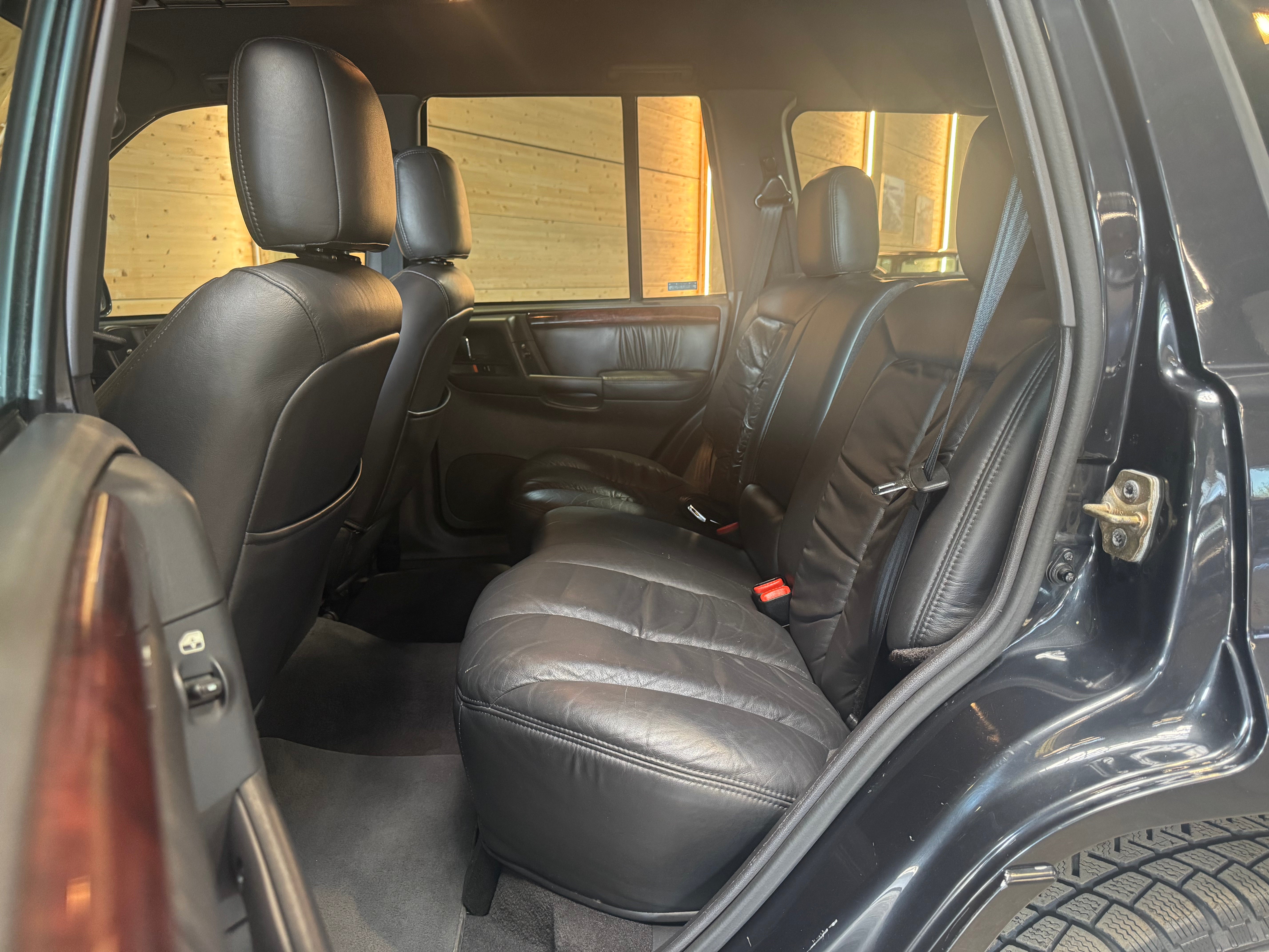 Jeep Grand Cherokee Limited LX 5.9