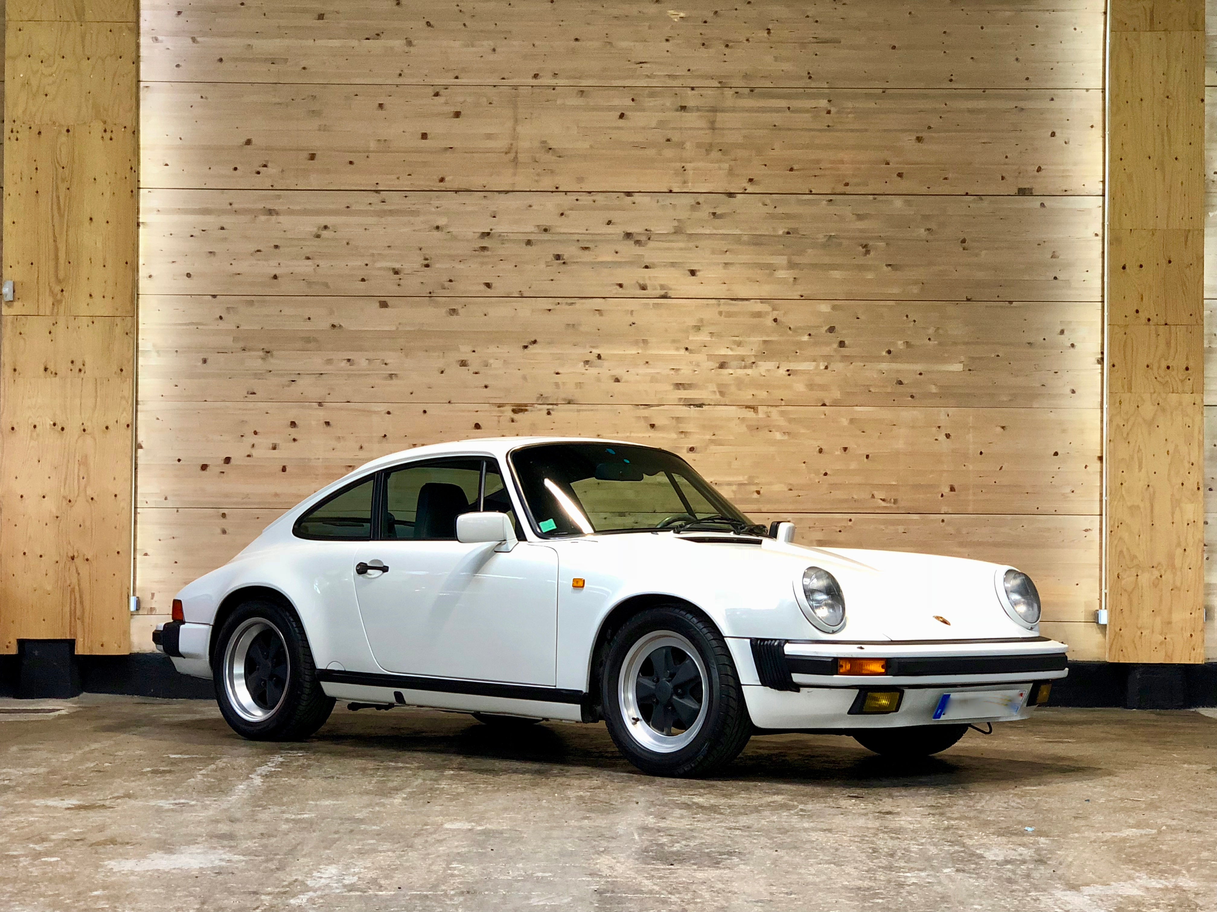 Porsche 911 Carrera 3.2