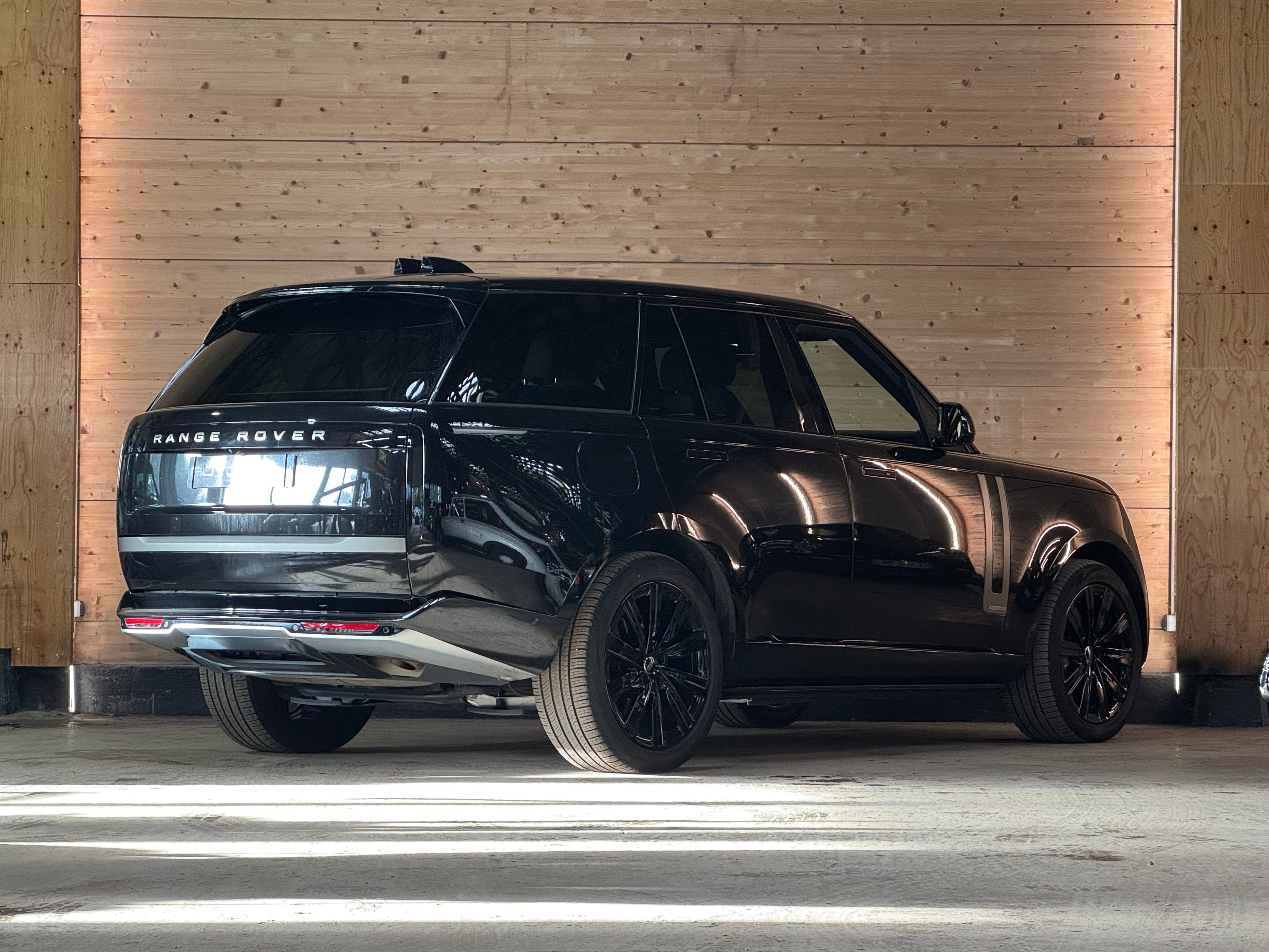 Land Rover Range Rover P550e Autobiography