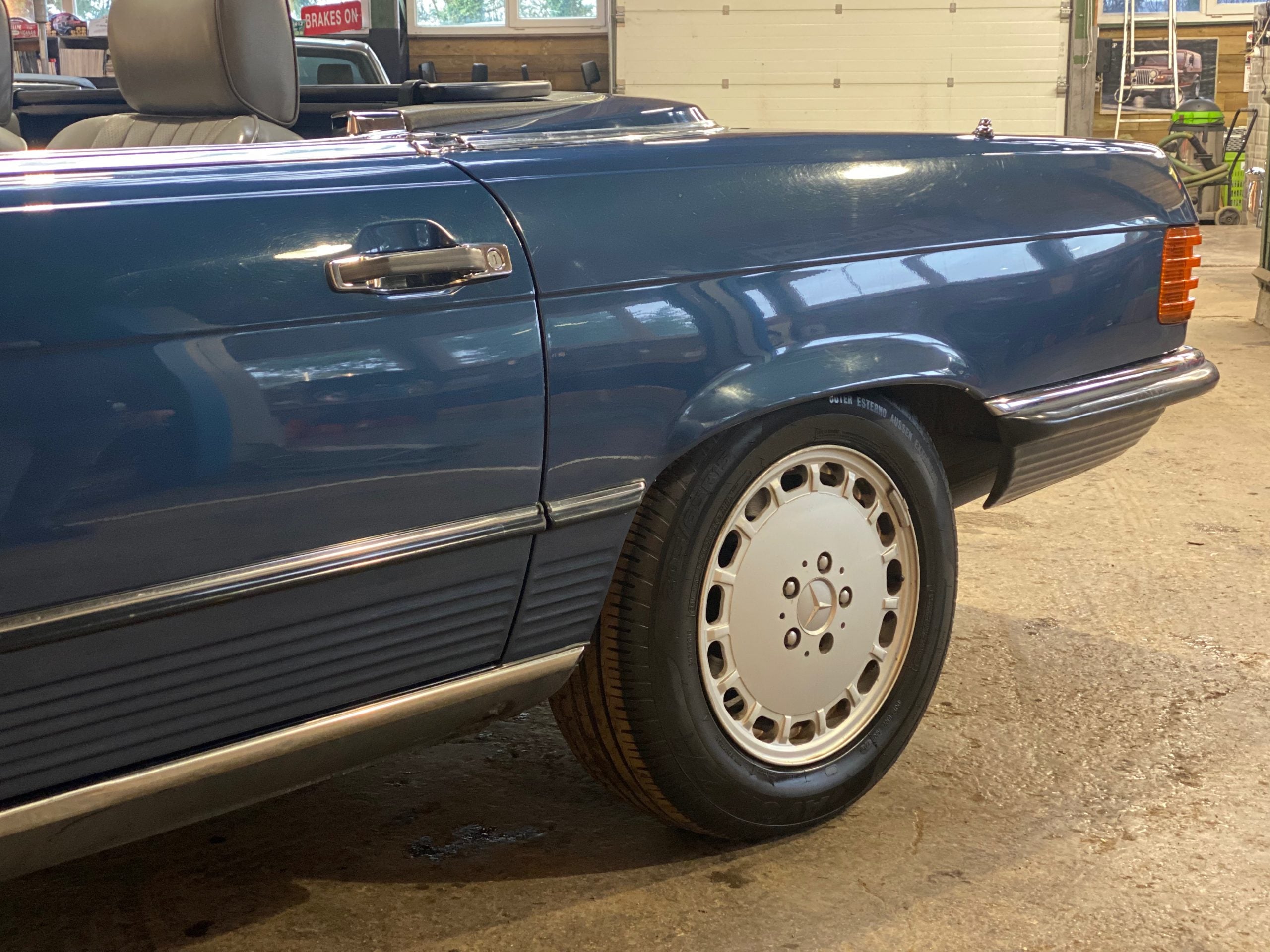 Mercedes 500SL
