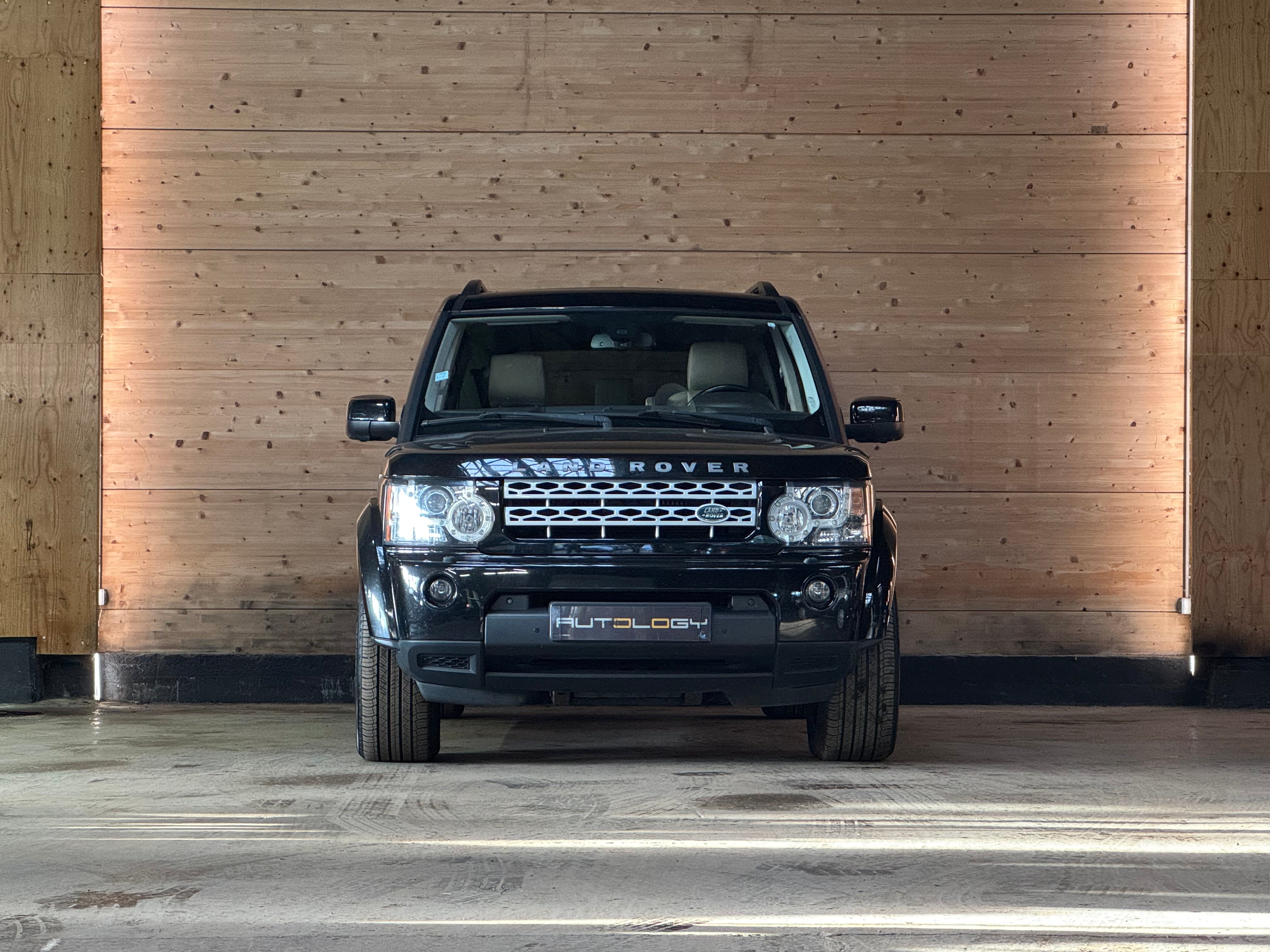 Land Rover Discovery IV SdV6 256ch HSE 7 places