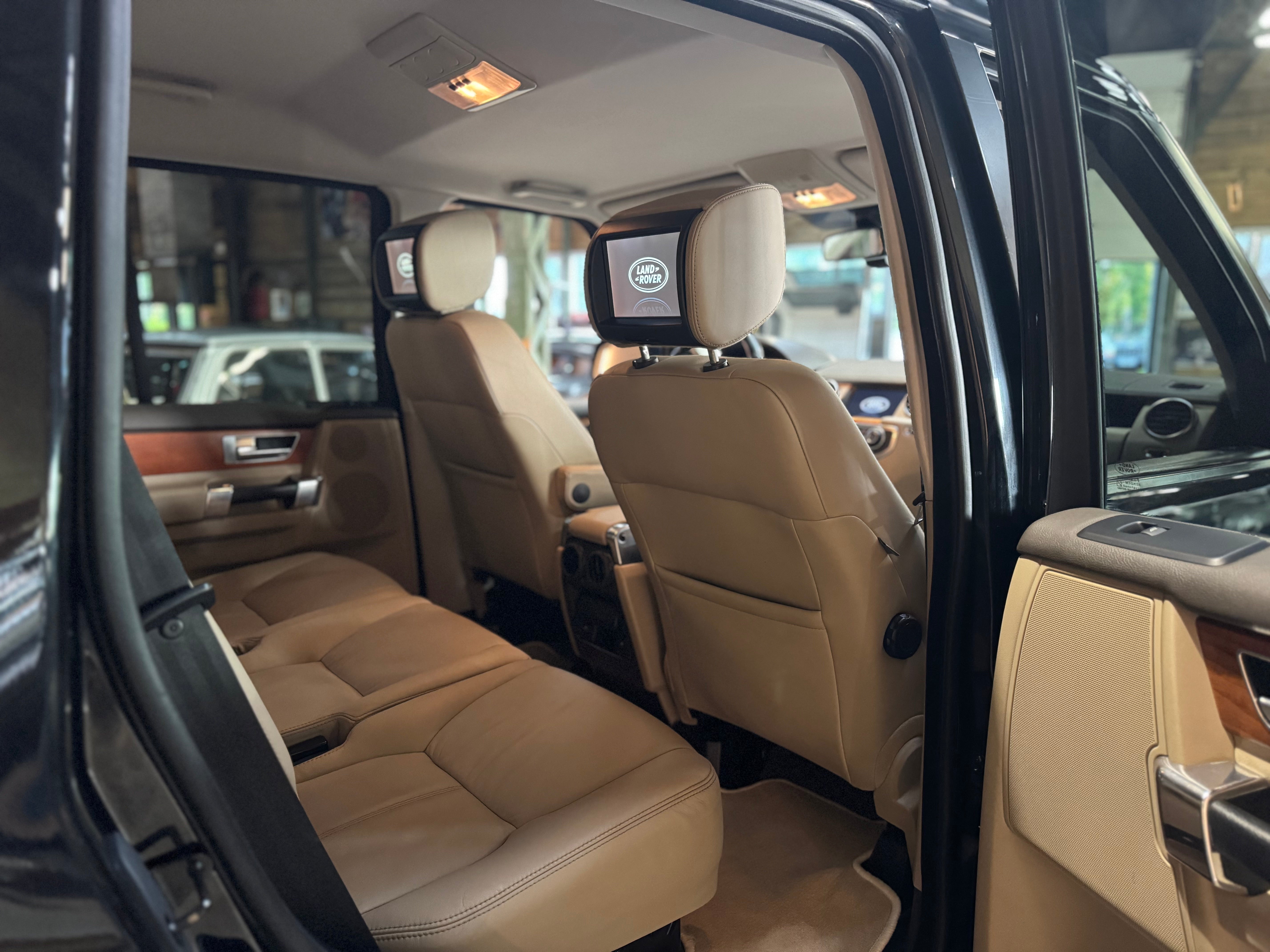 Land Rover Discovery IV SdV6 256ch HSE 7 places