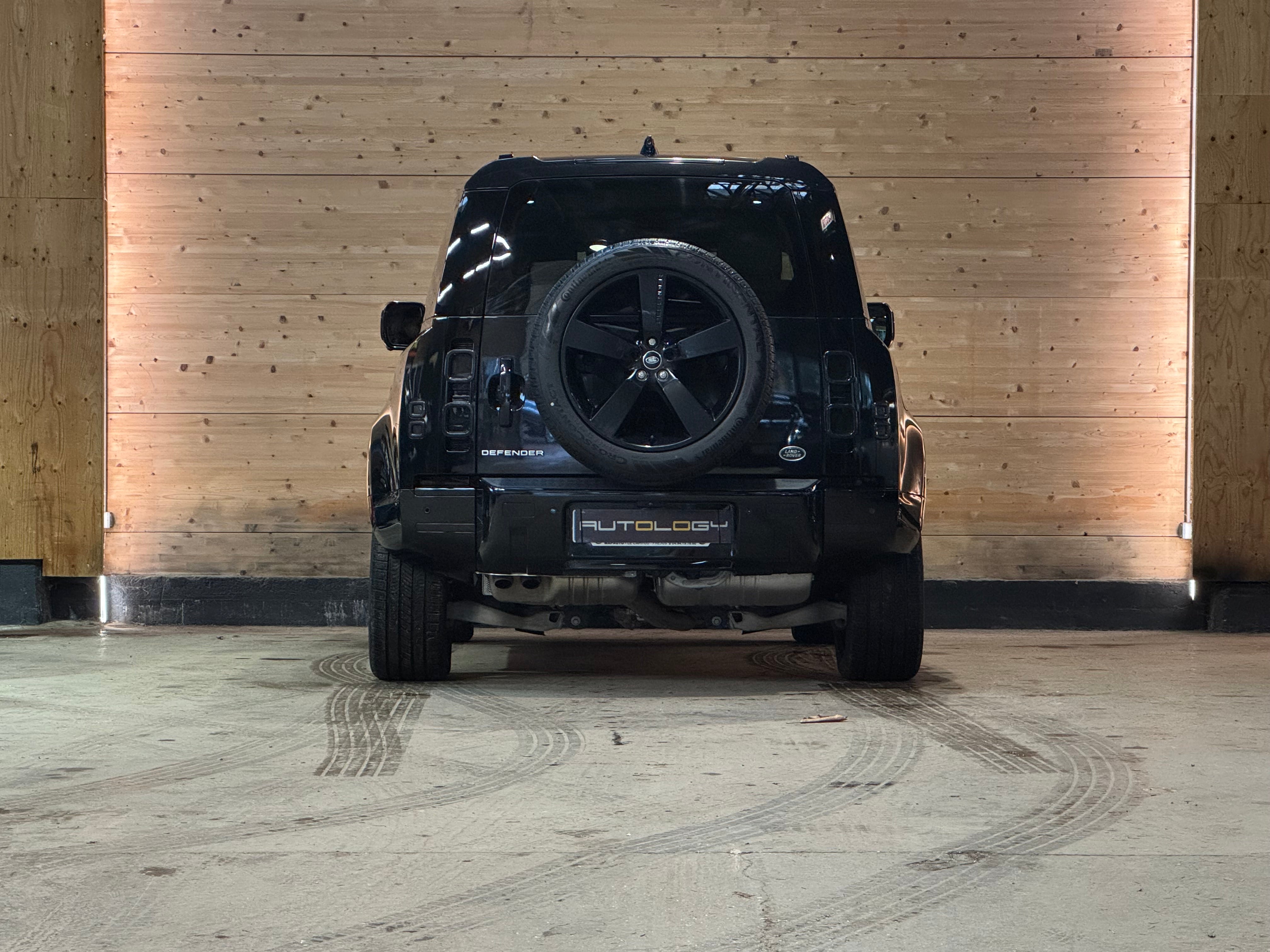 Land Rover Defender 90 D250 XS Edition