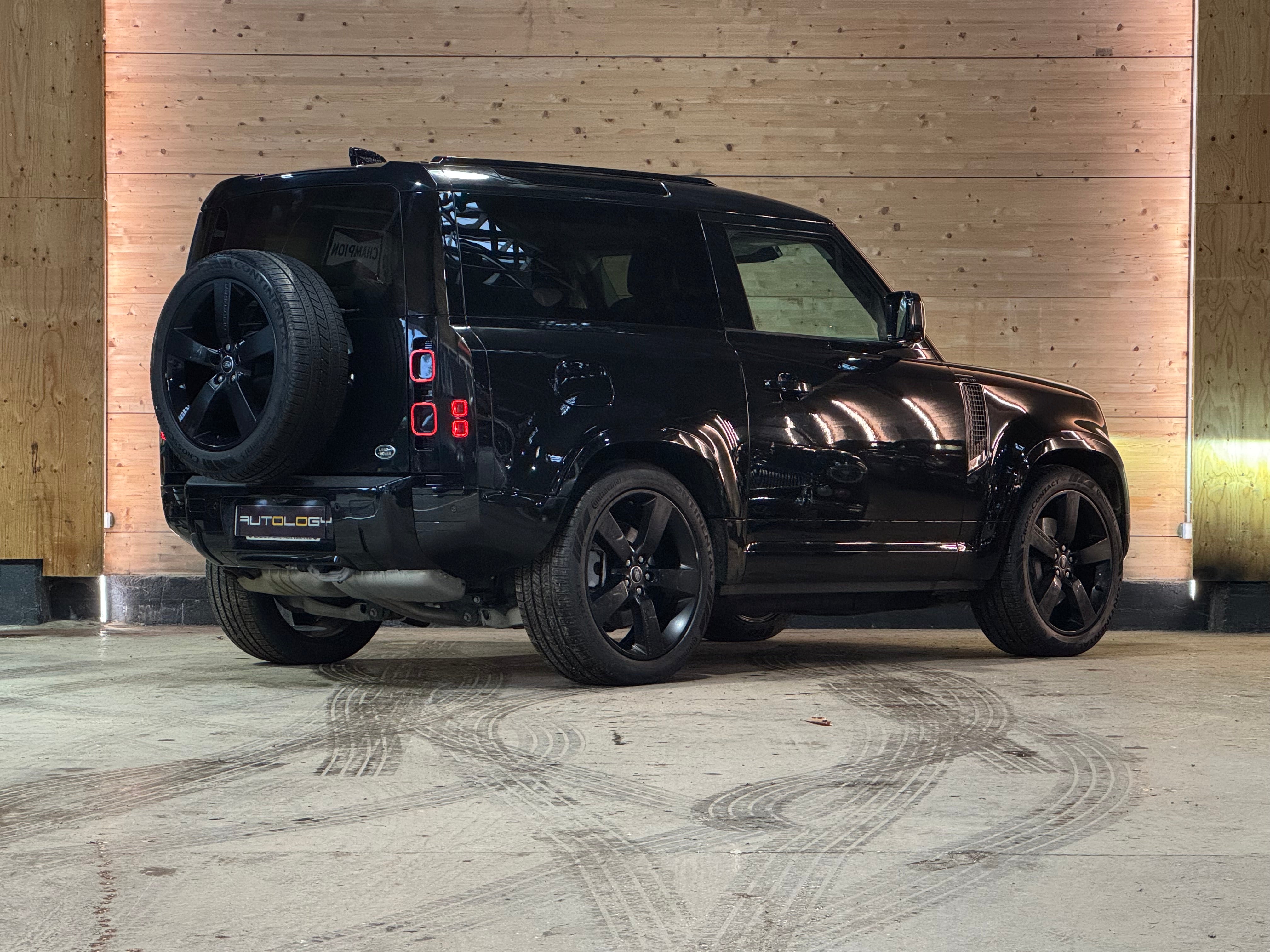 Land Rover Defender 90 D250 XS Edition