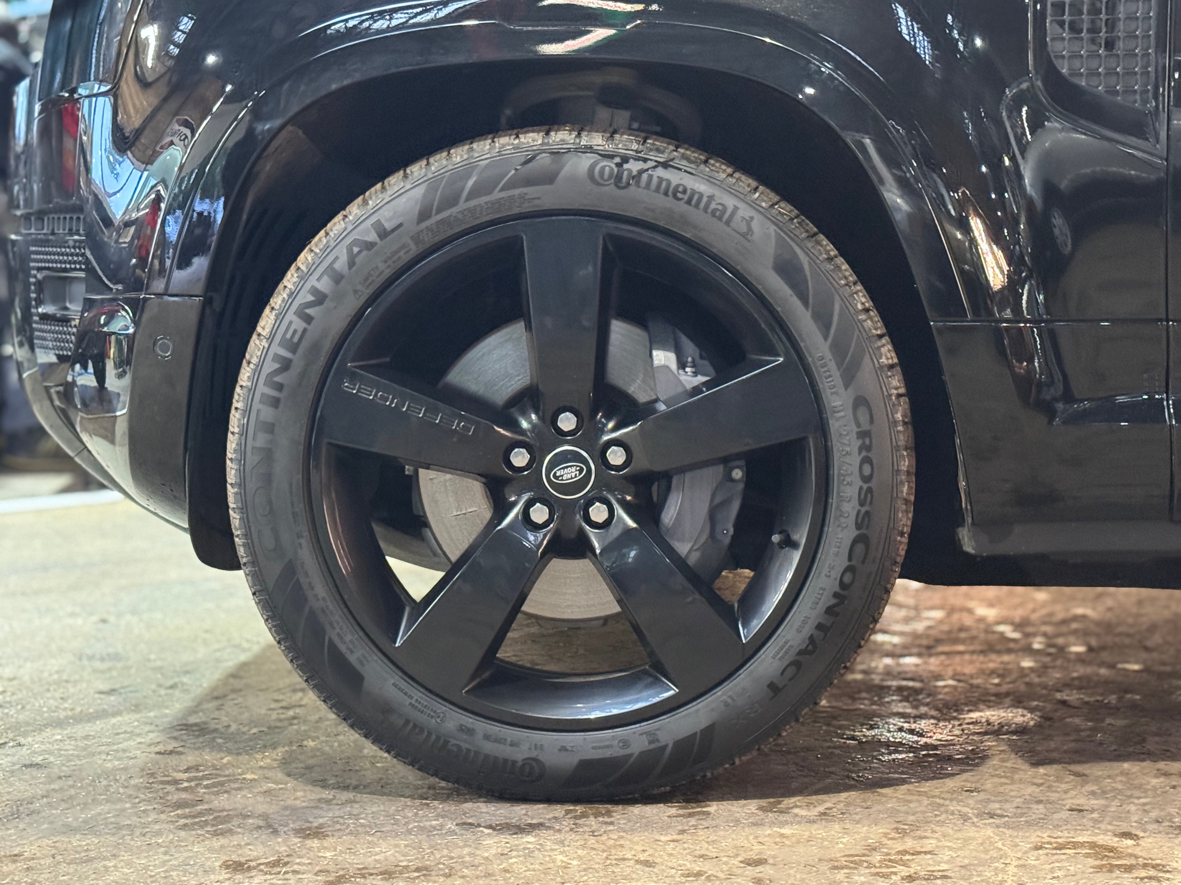 Land Rover Defender 90 D250 XS Edition