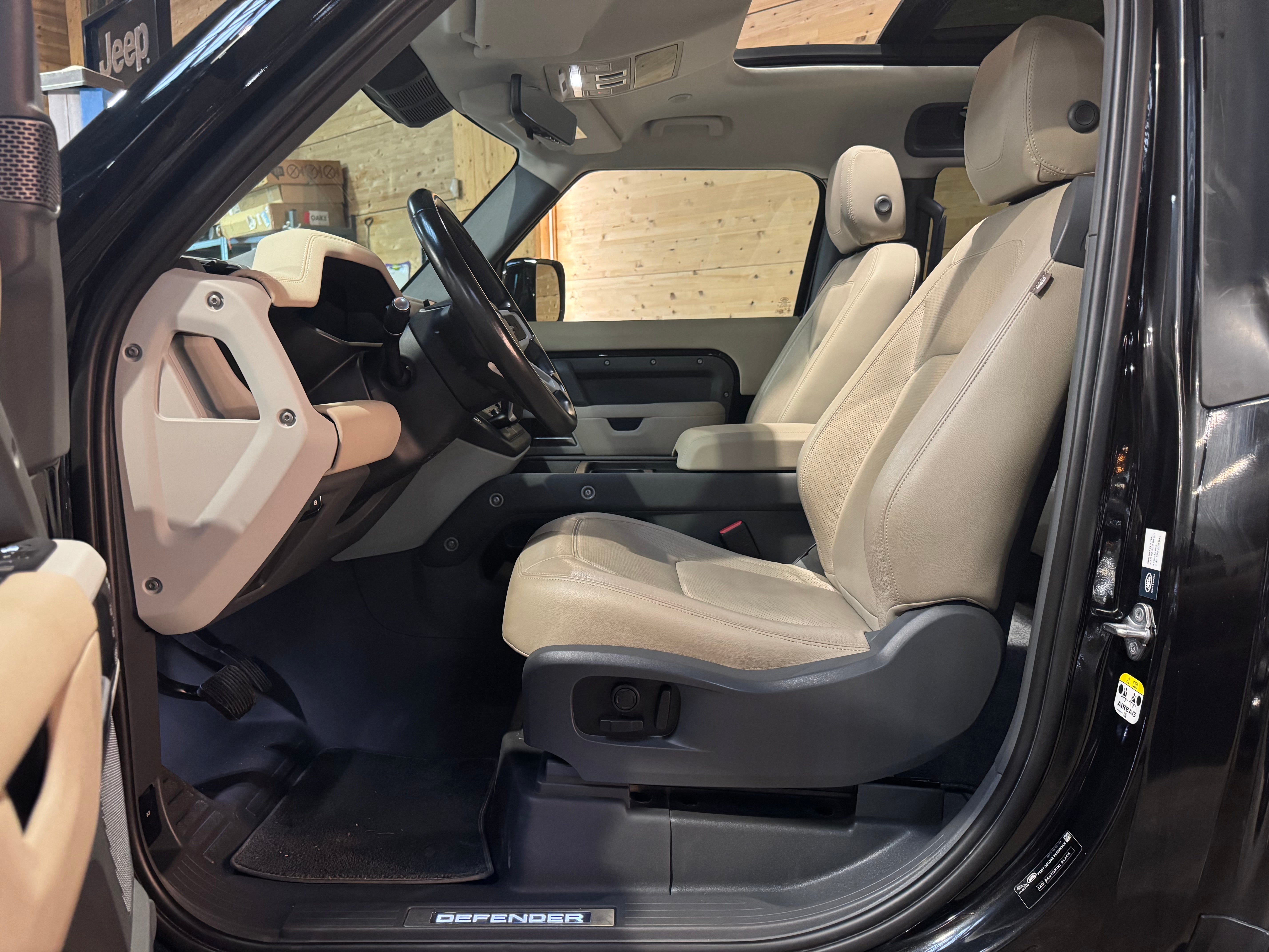 Land Rover Defender 90 D250 XS Edition