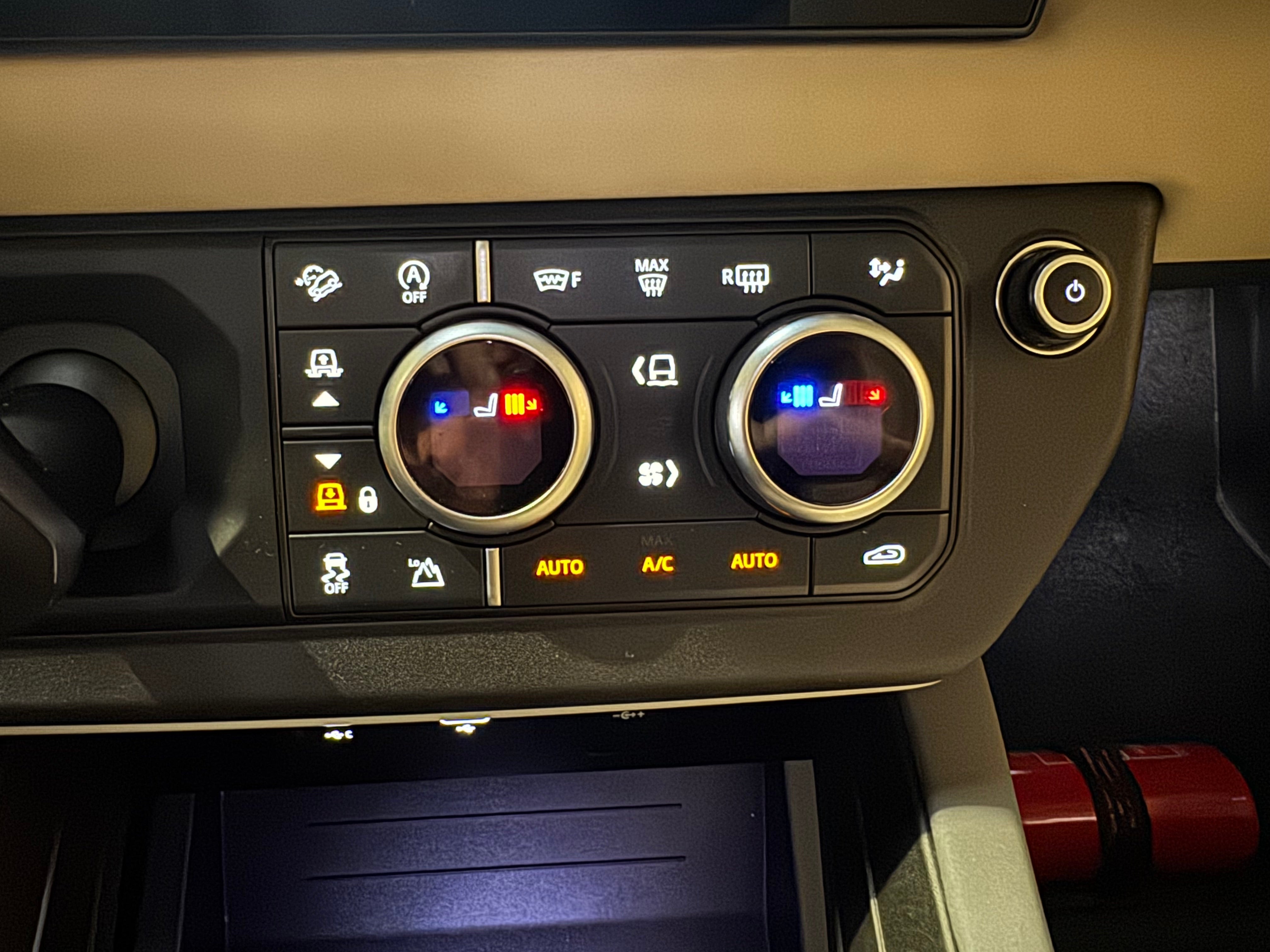 Land Rover Defender 90 D250 XS Edition