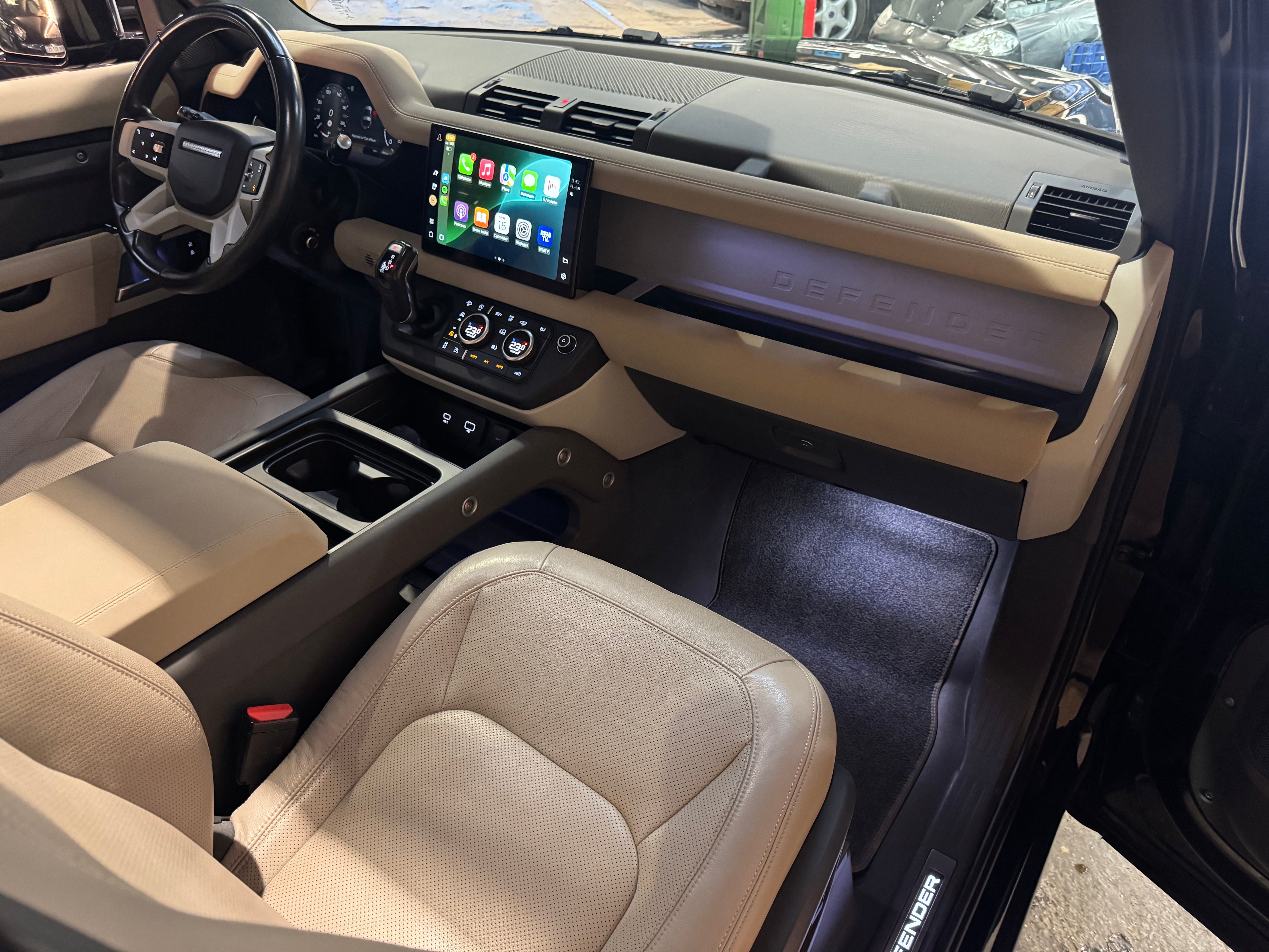 Land Rover Defender 90 D250 XS Edition