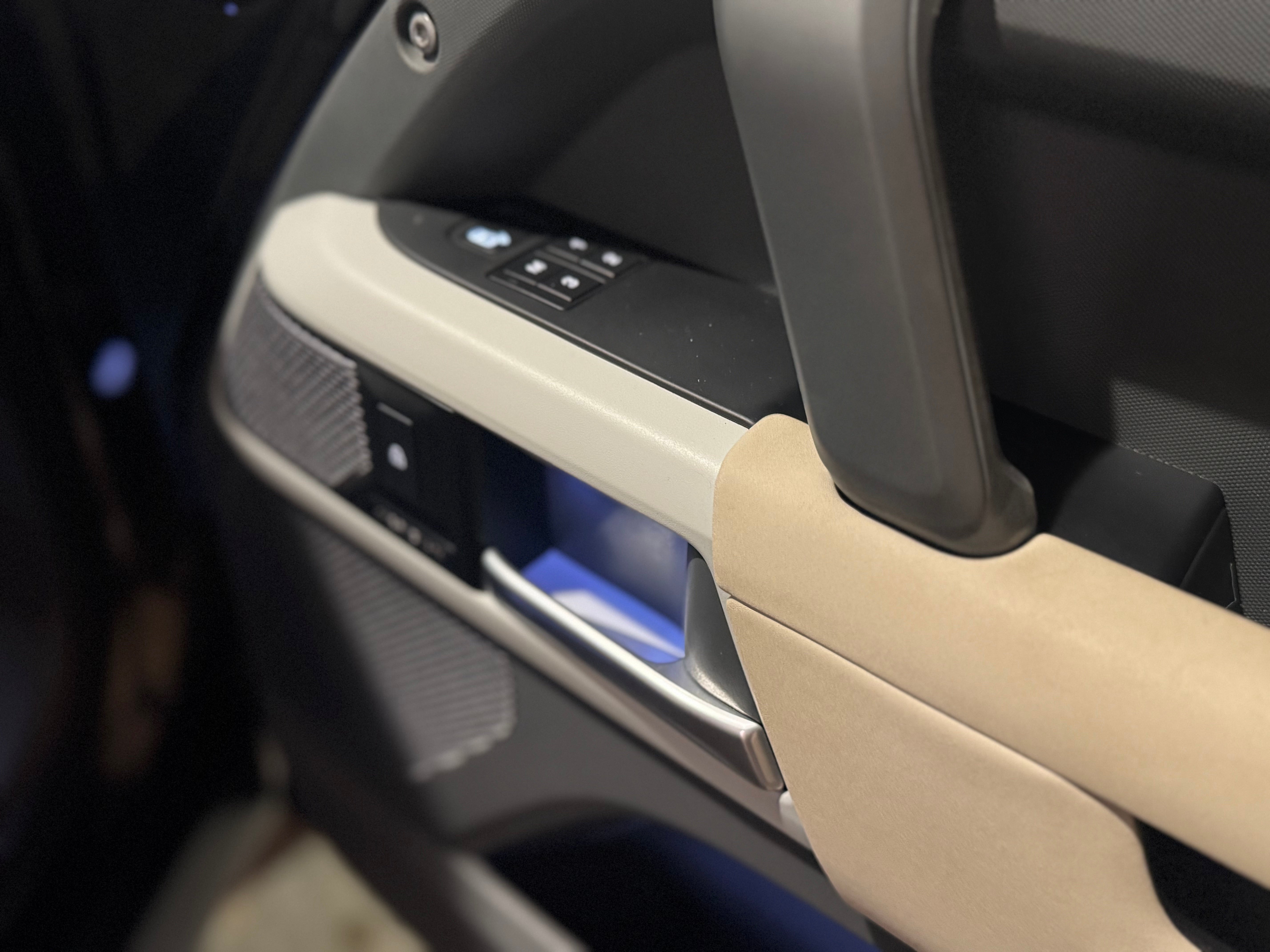 Land Rover Defender 90 D250 XS Edition