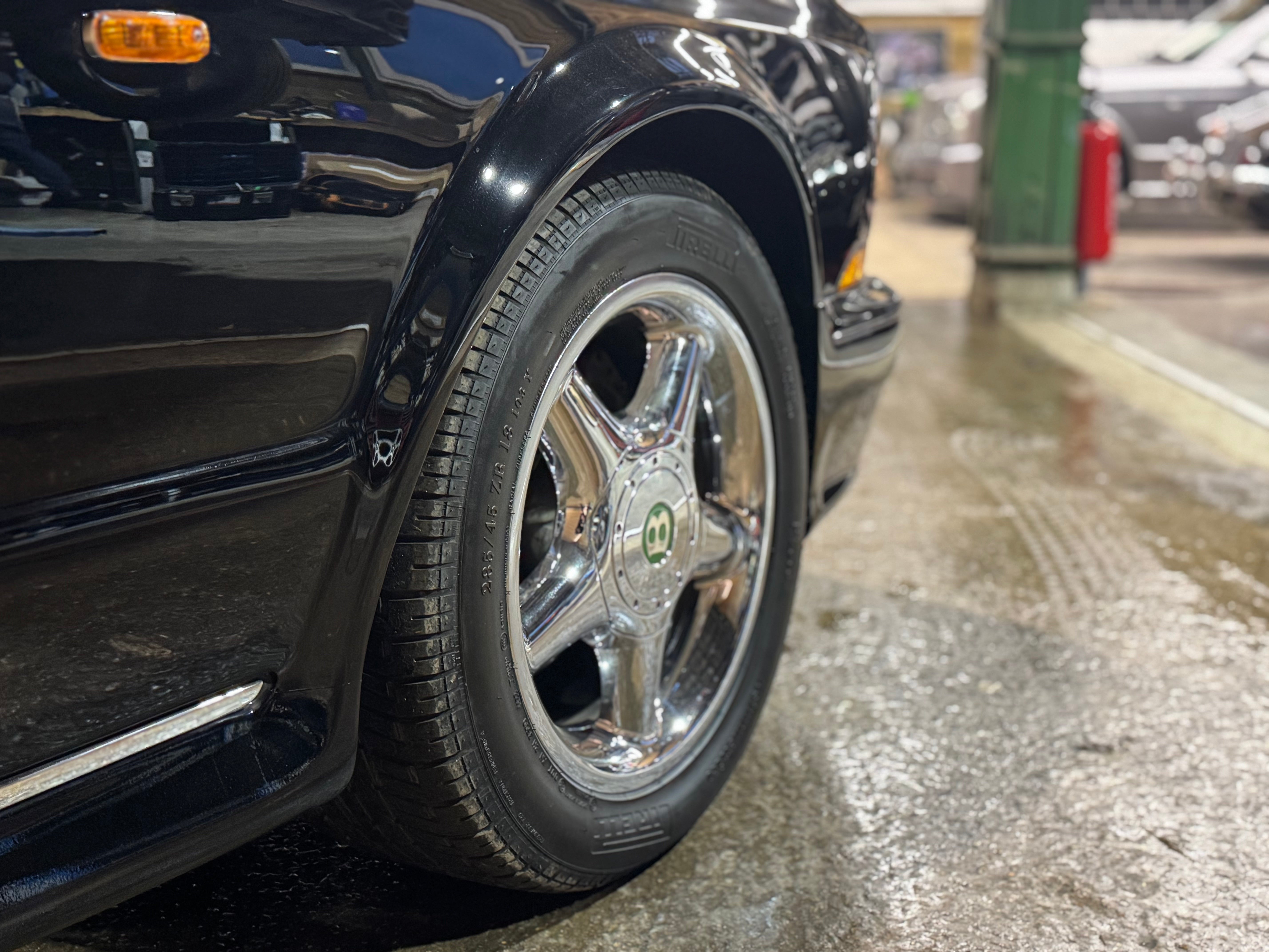 Bentley Contiental R Mulliner (Widebody)