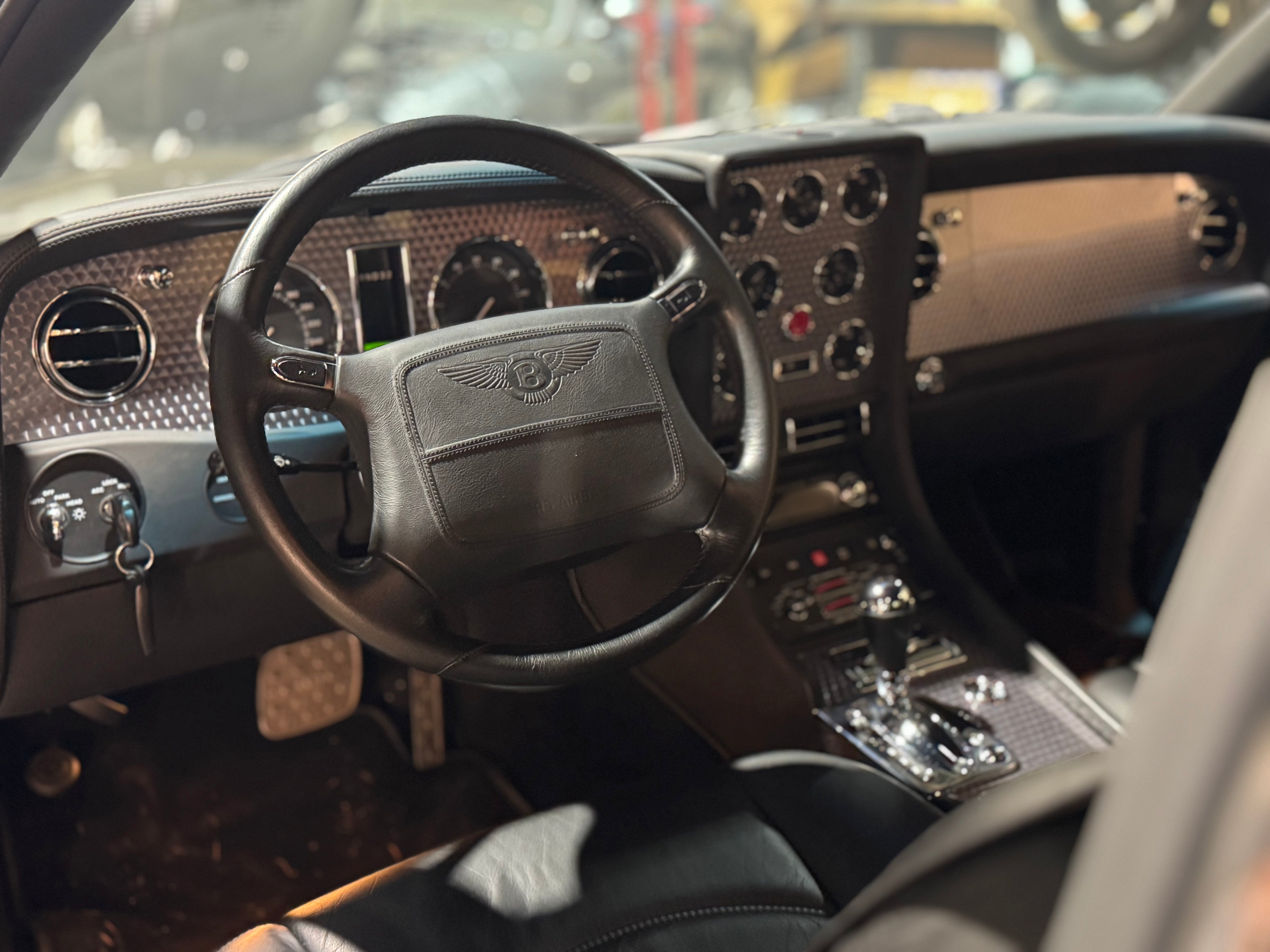 Bentley Contiental R Mulliner (Widebody)