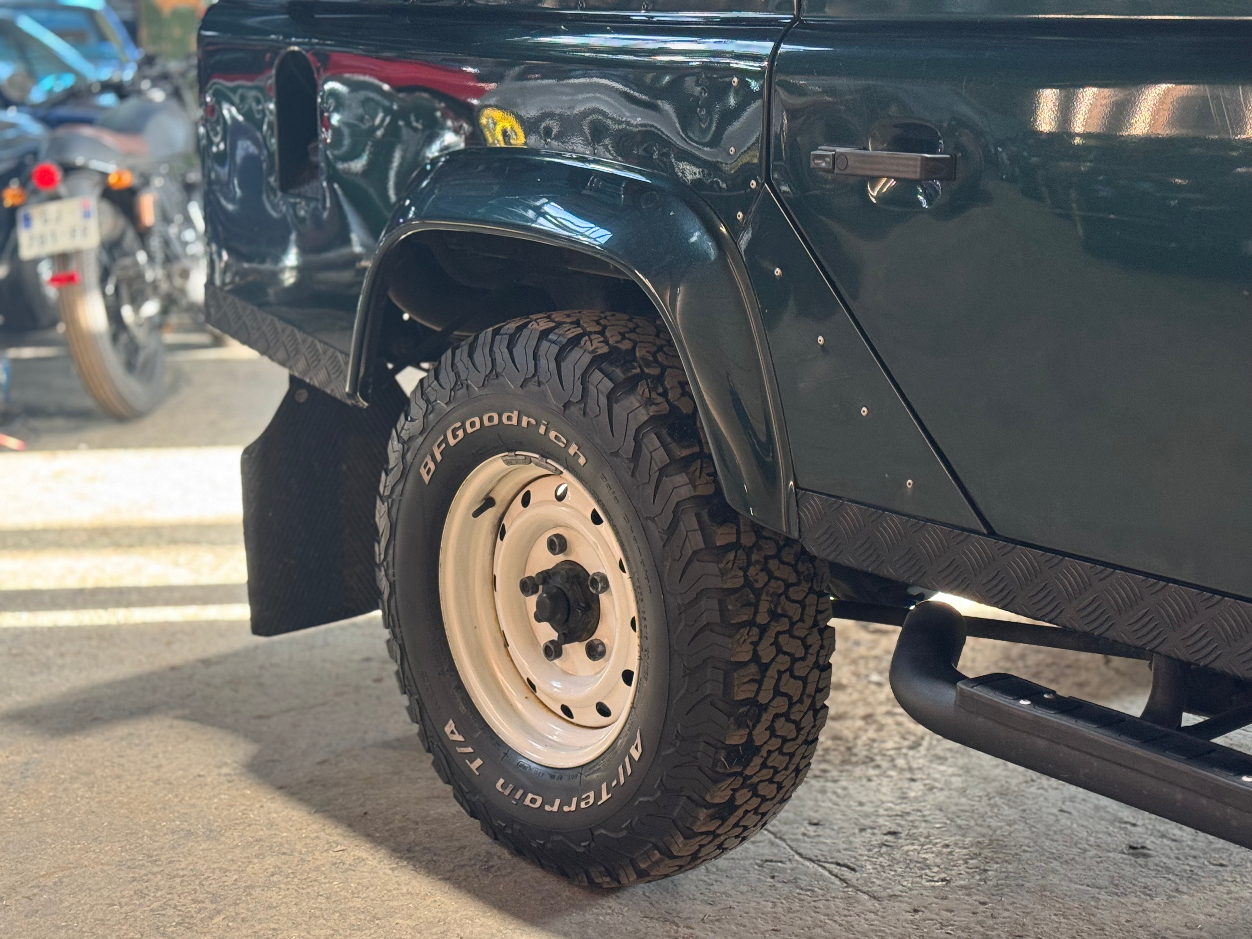 Land Rover Defender 110 Station Wagon Td4 E