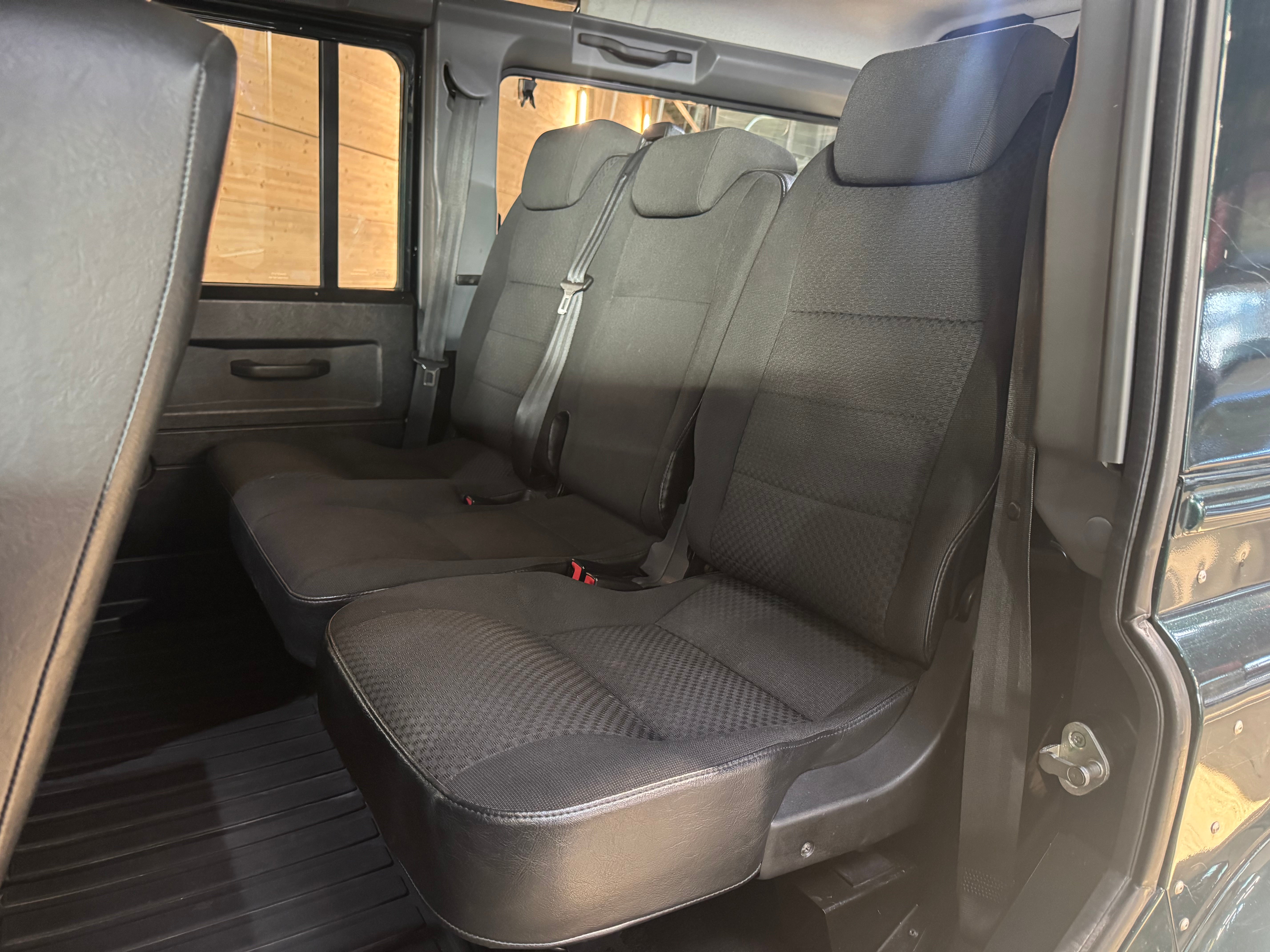 Land Rover Defender 110 Station Wagon Td4 E