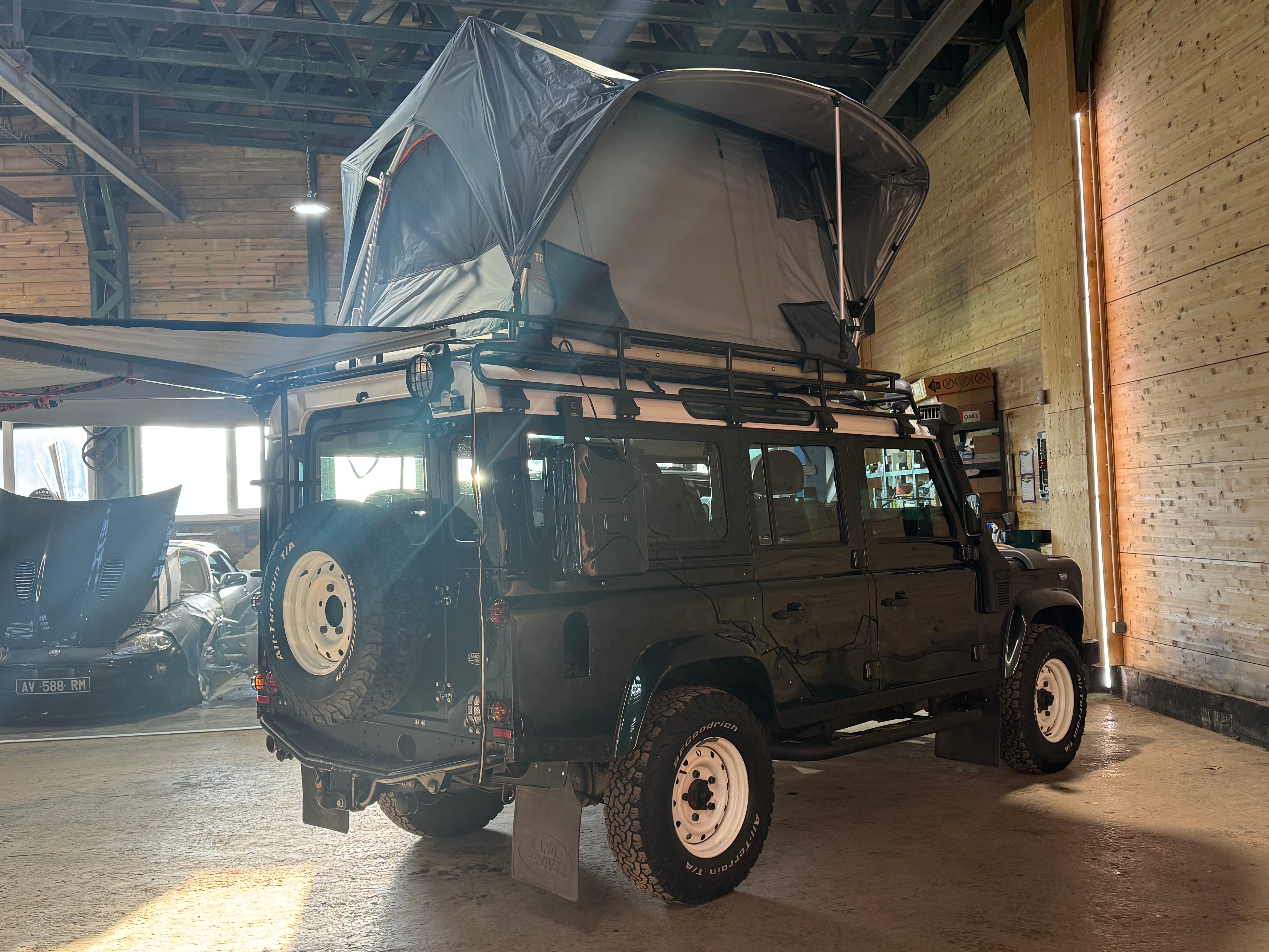 Land Rover Defender 110 Station Wagon Td4 E