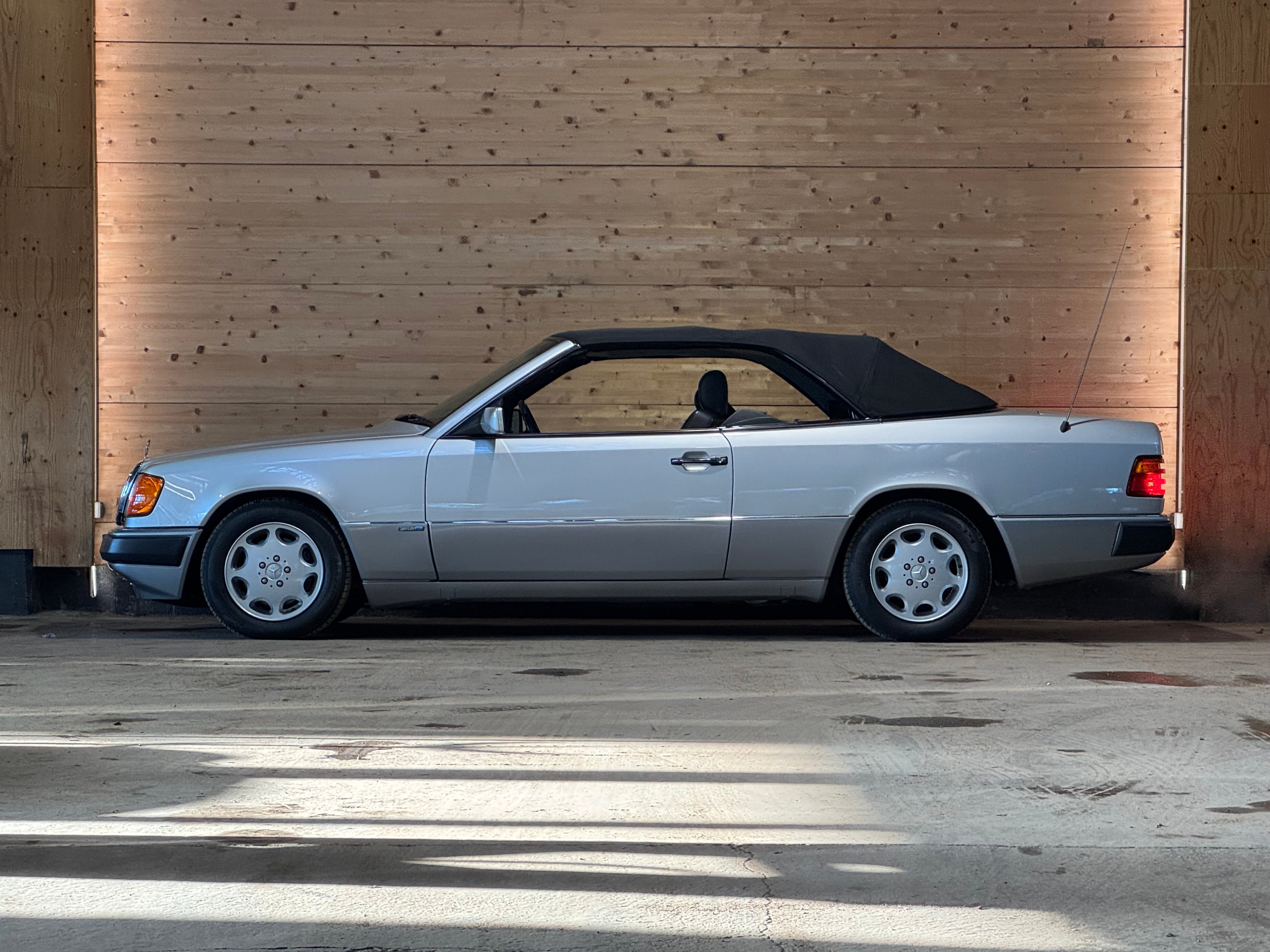 Mercedes 300 CE-24 Cabriolet BVA
