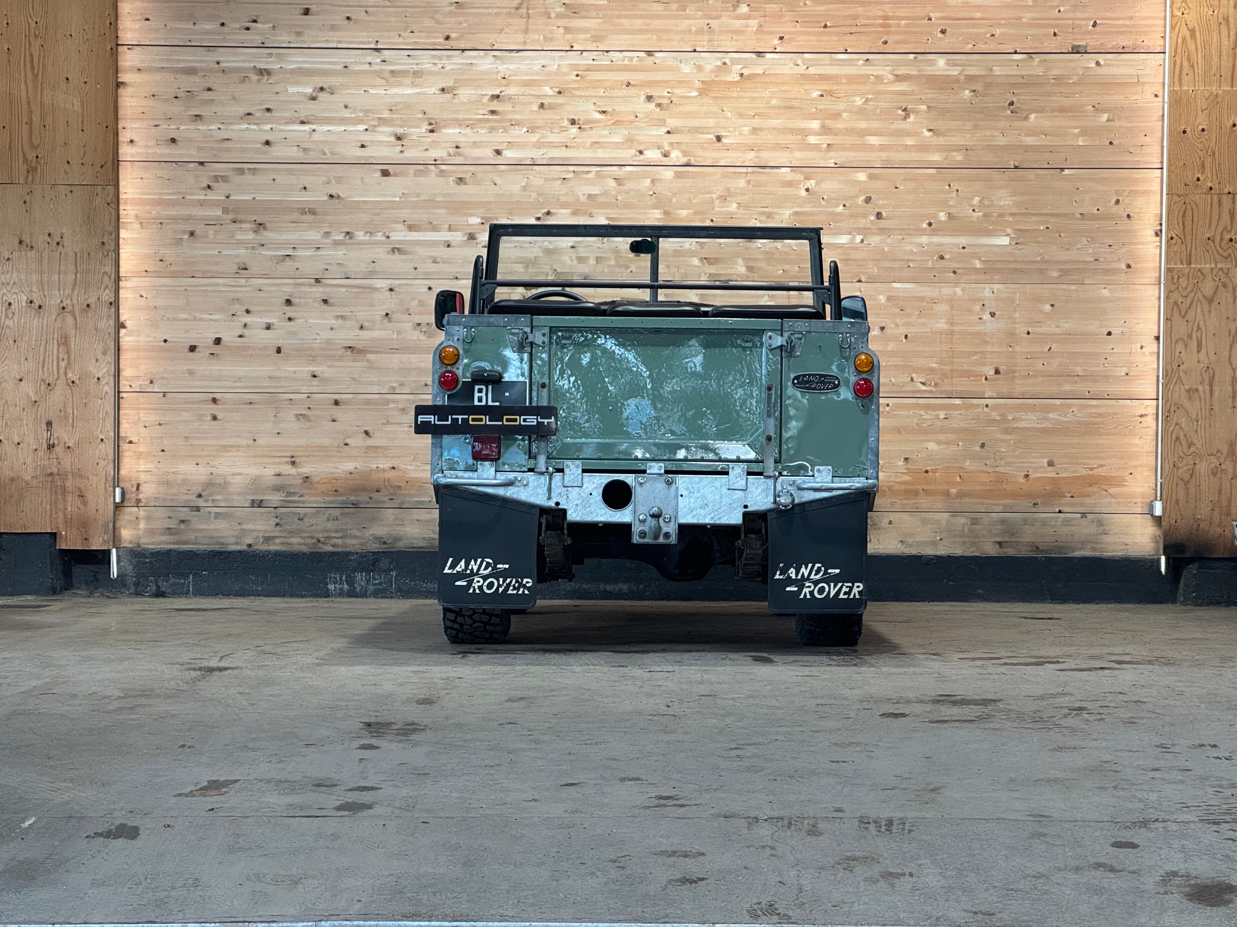 Land Rover 88 Serie III 2.2d