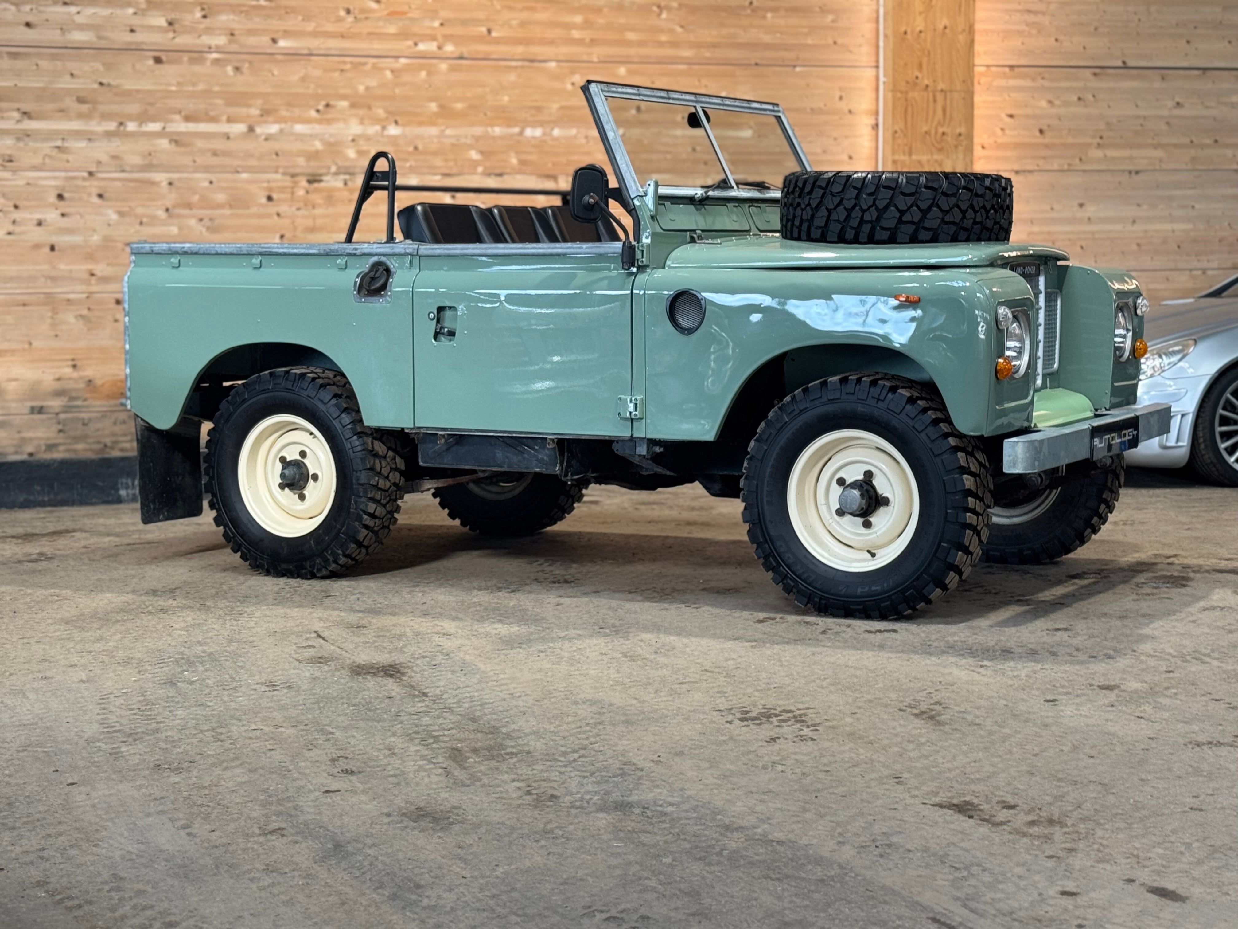 Land Rover 88 Serie III 2.2d