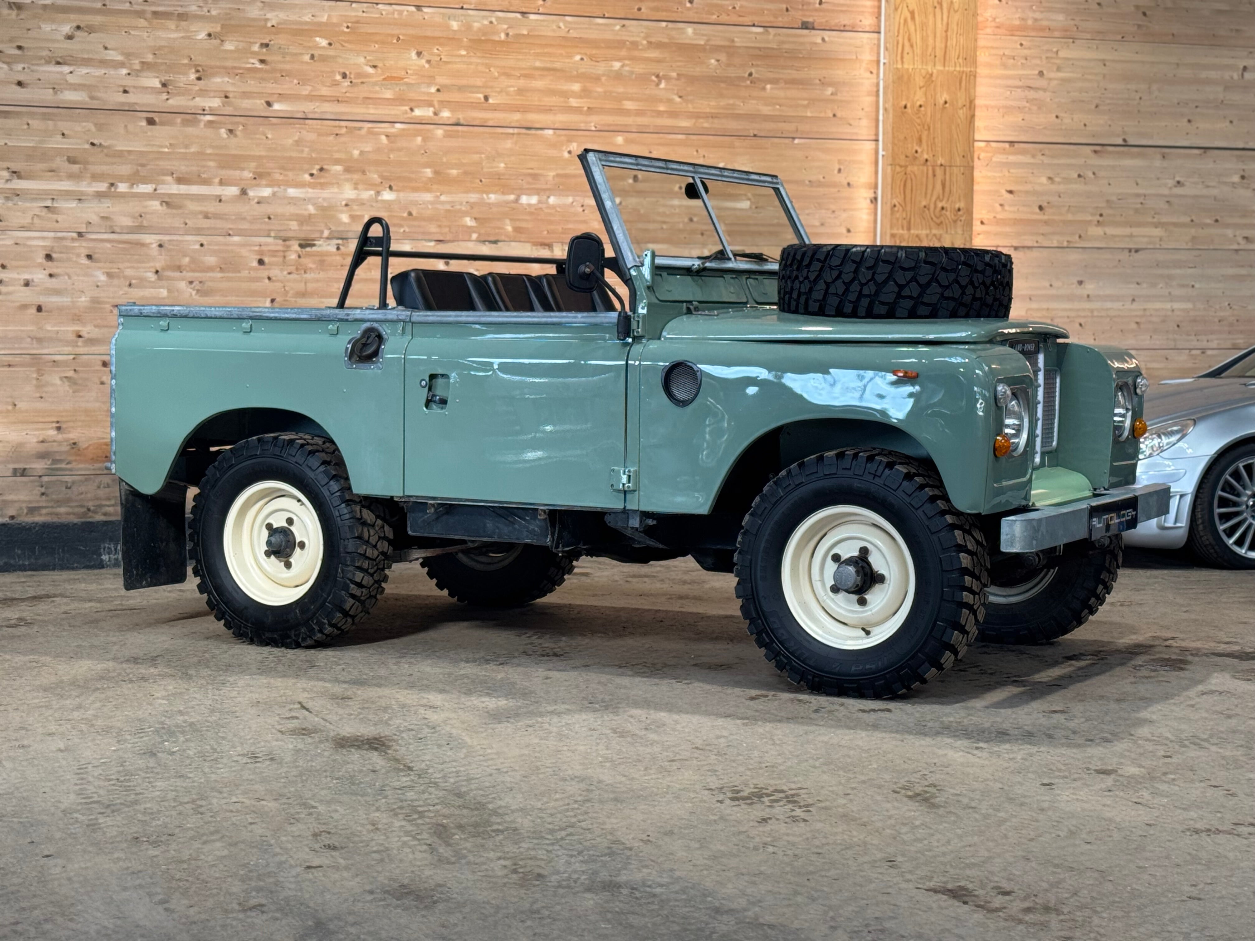 Land Rover 88 Serie III 2.2d