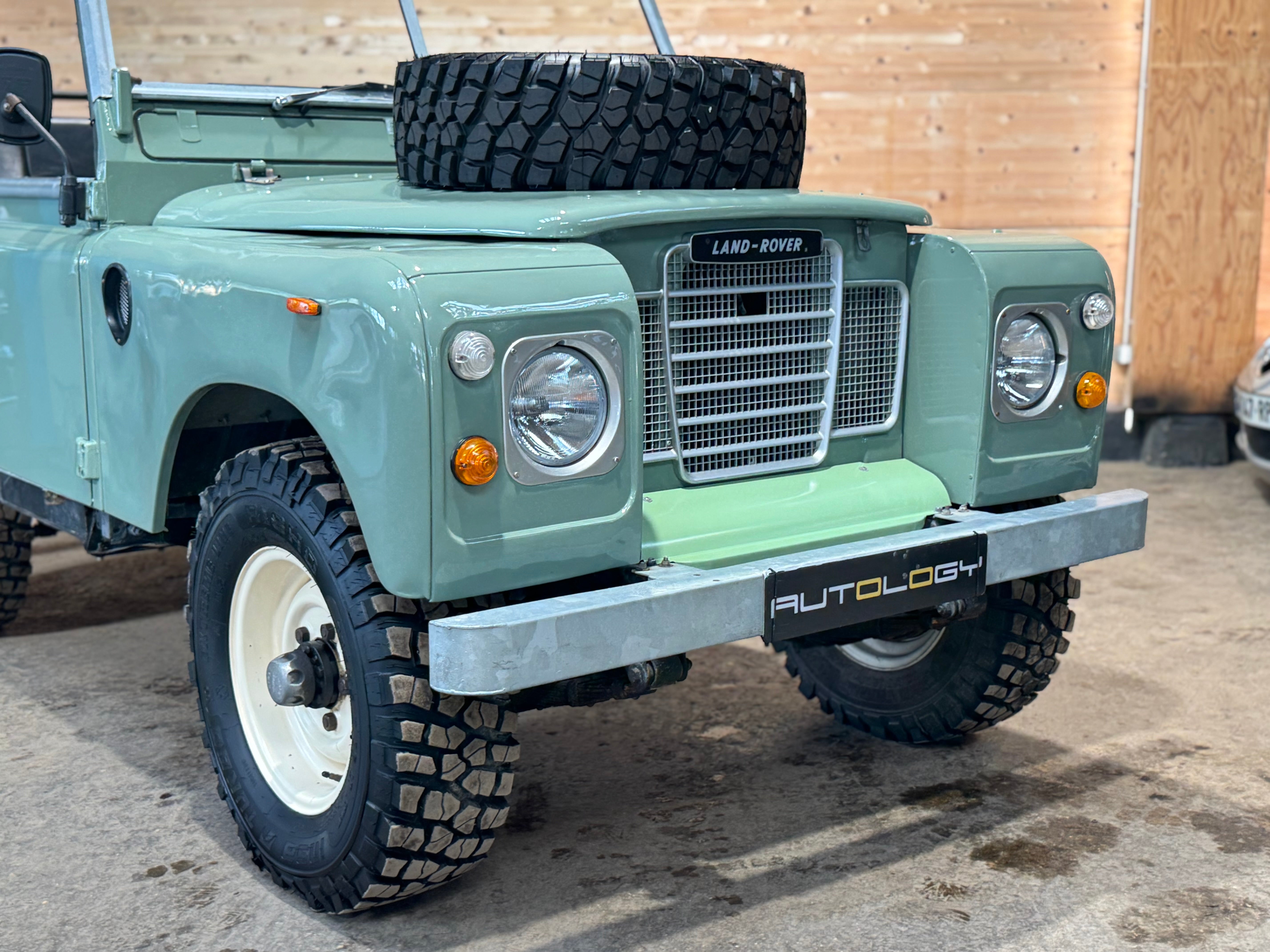 Land Rover 88 Serie III 2.2d
