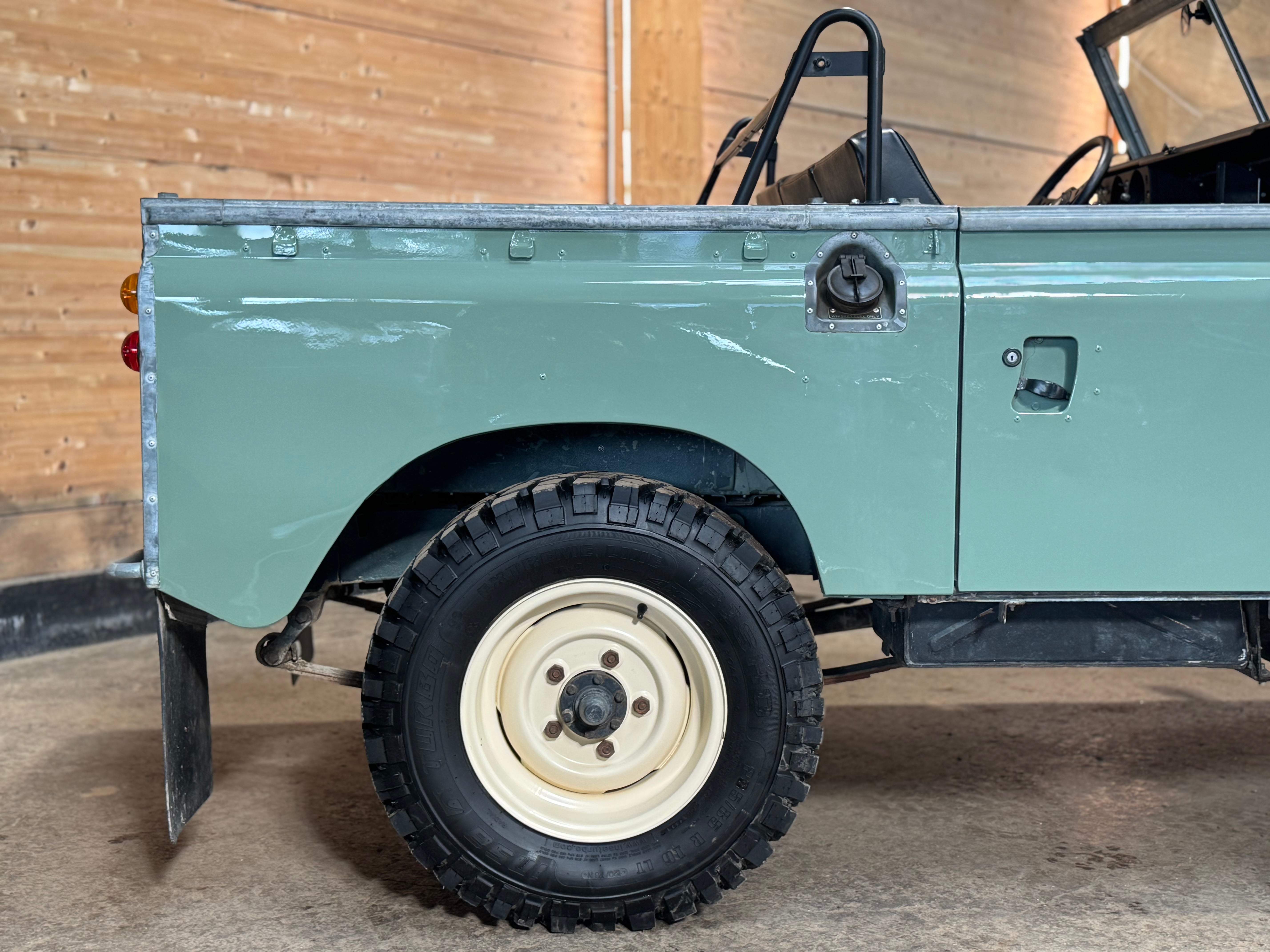 Land Rover 88 Serie III 2.2d