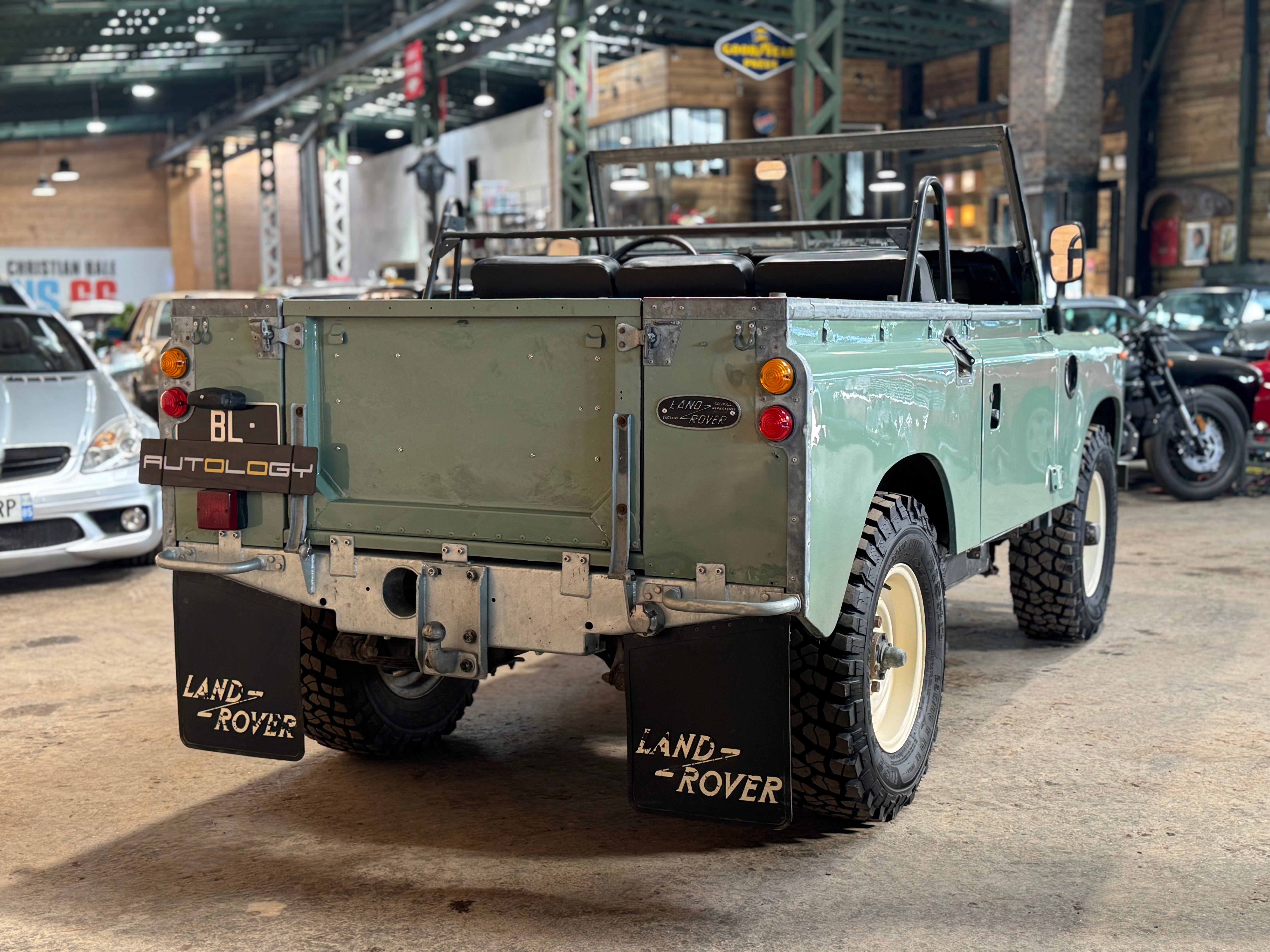 Land Rover 88 Serie III 2.2d