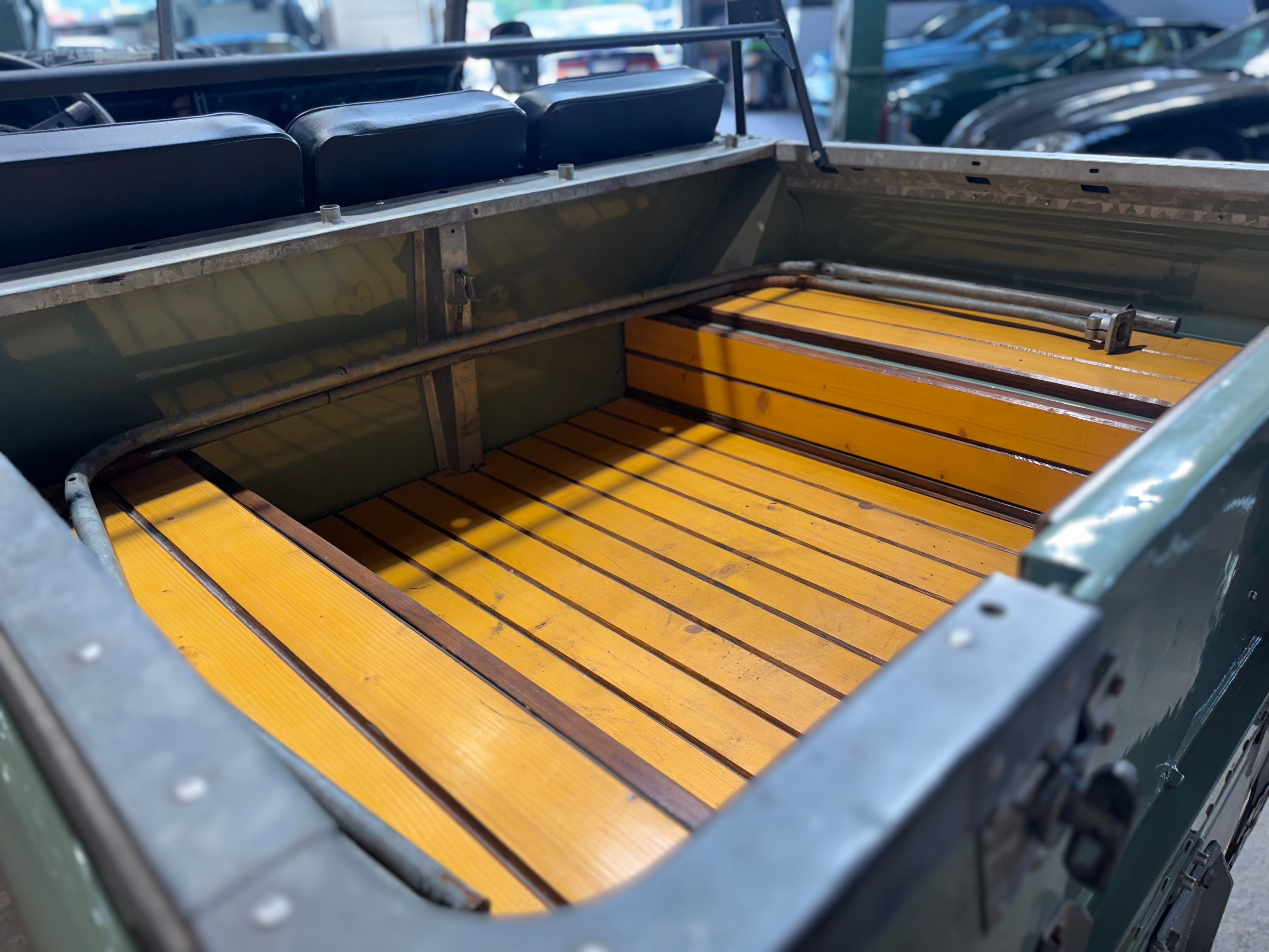 Land Rover 88 Serie III 2.2d