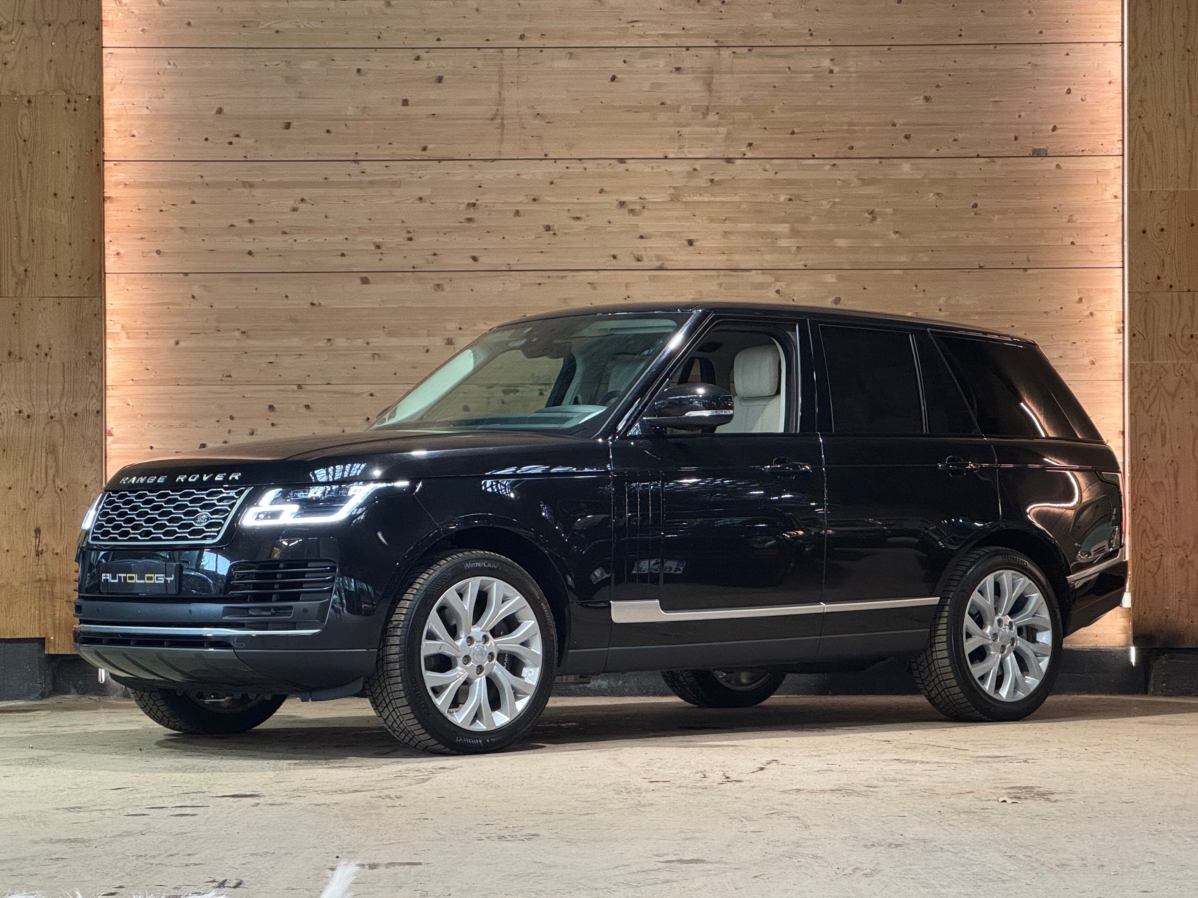 Land Rover Range Rover P400e Vogue