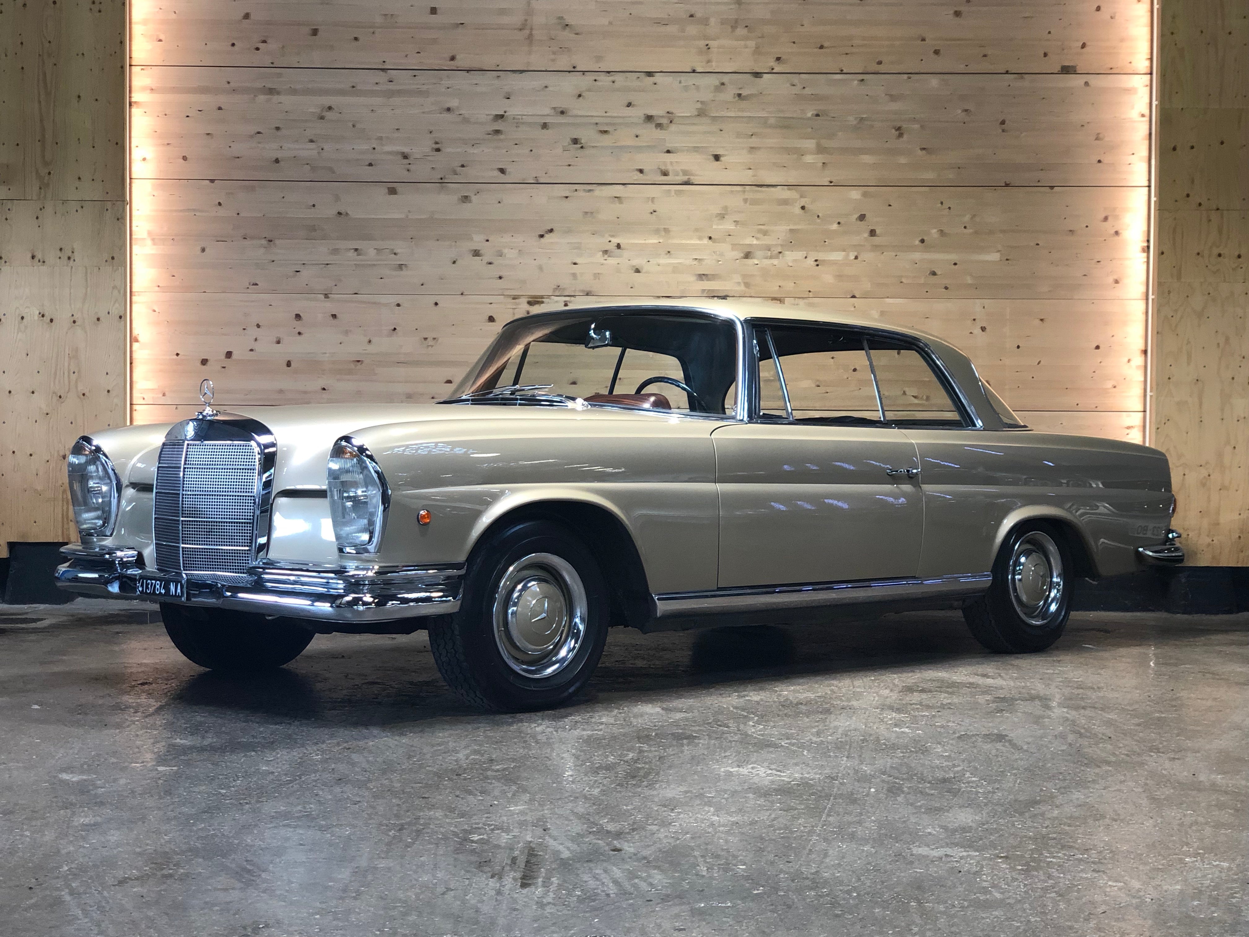 Mercedes 250 SE Coupé