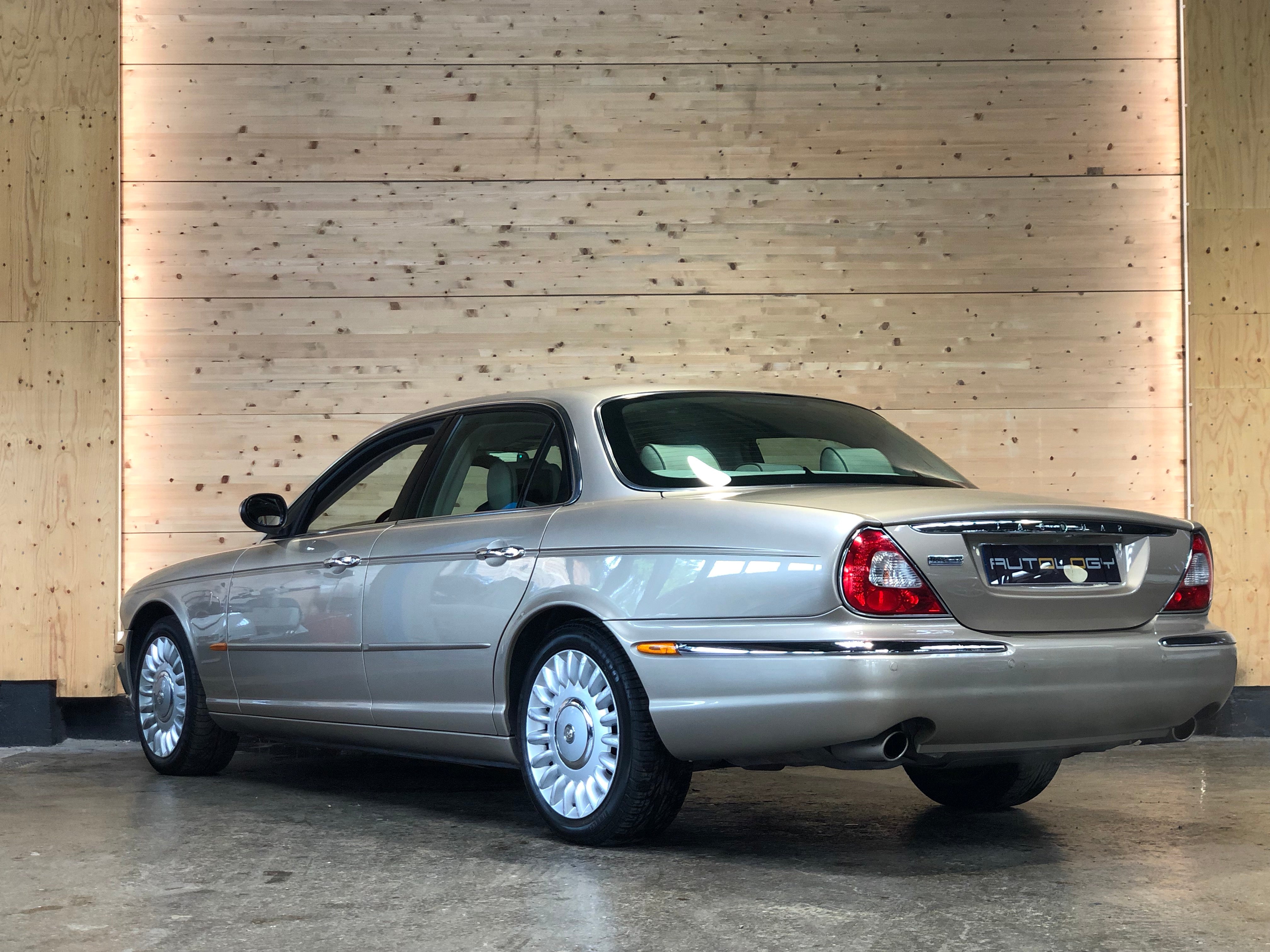 Jaguar XJ Super V8