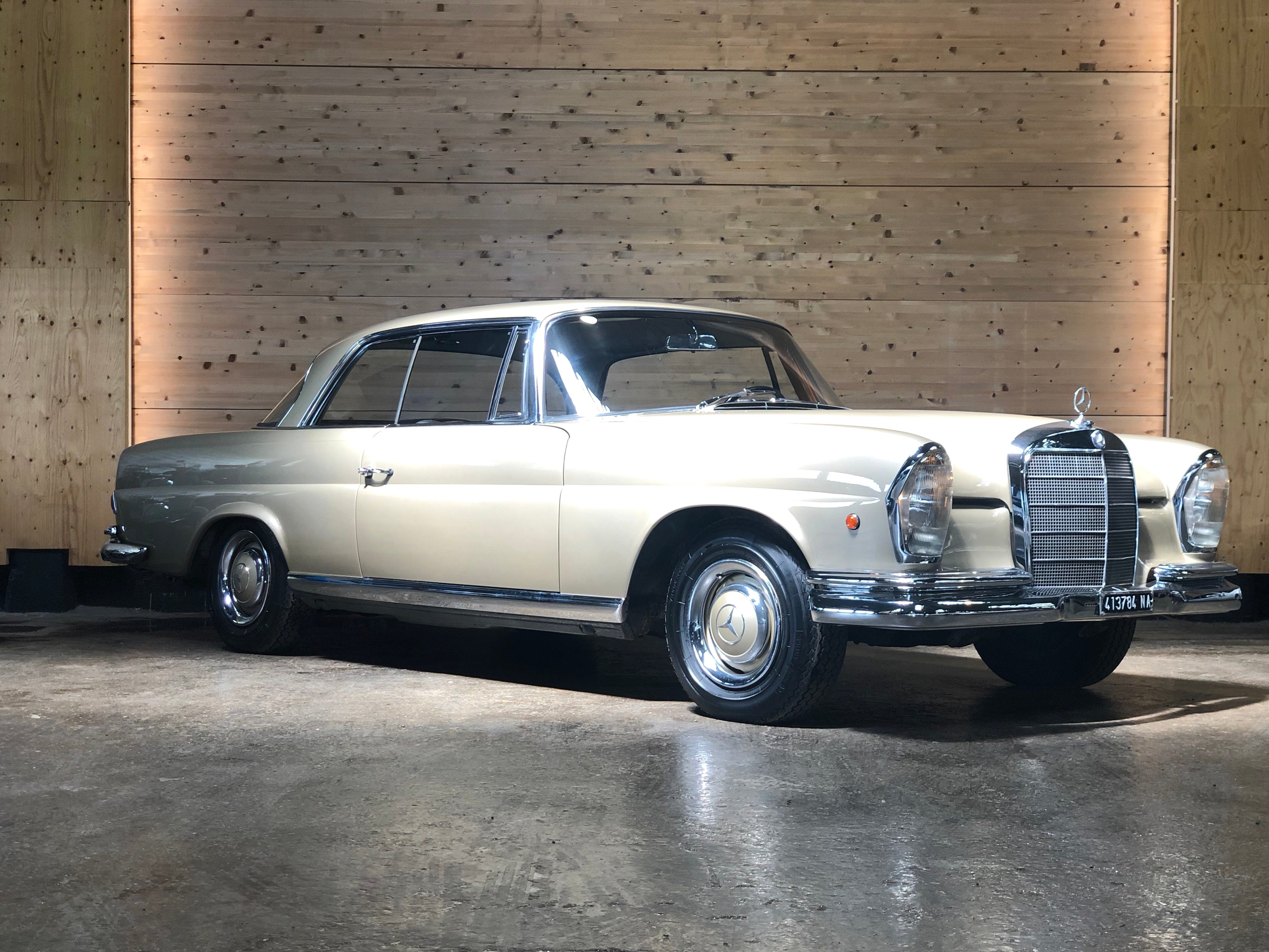 Mercedes 250 SE Coupé
