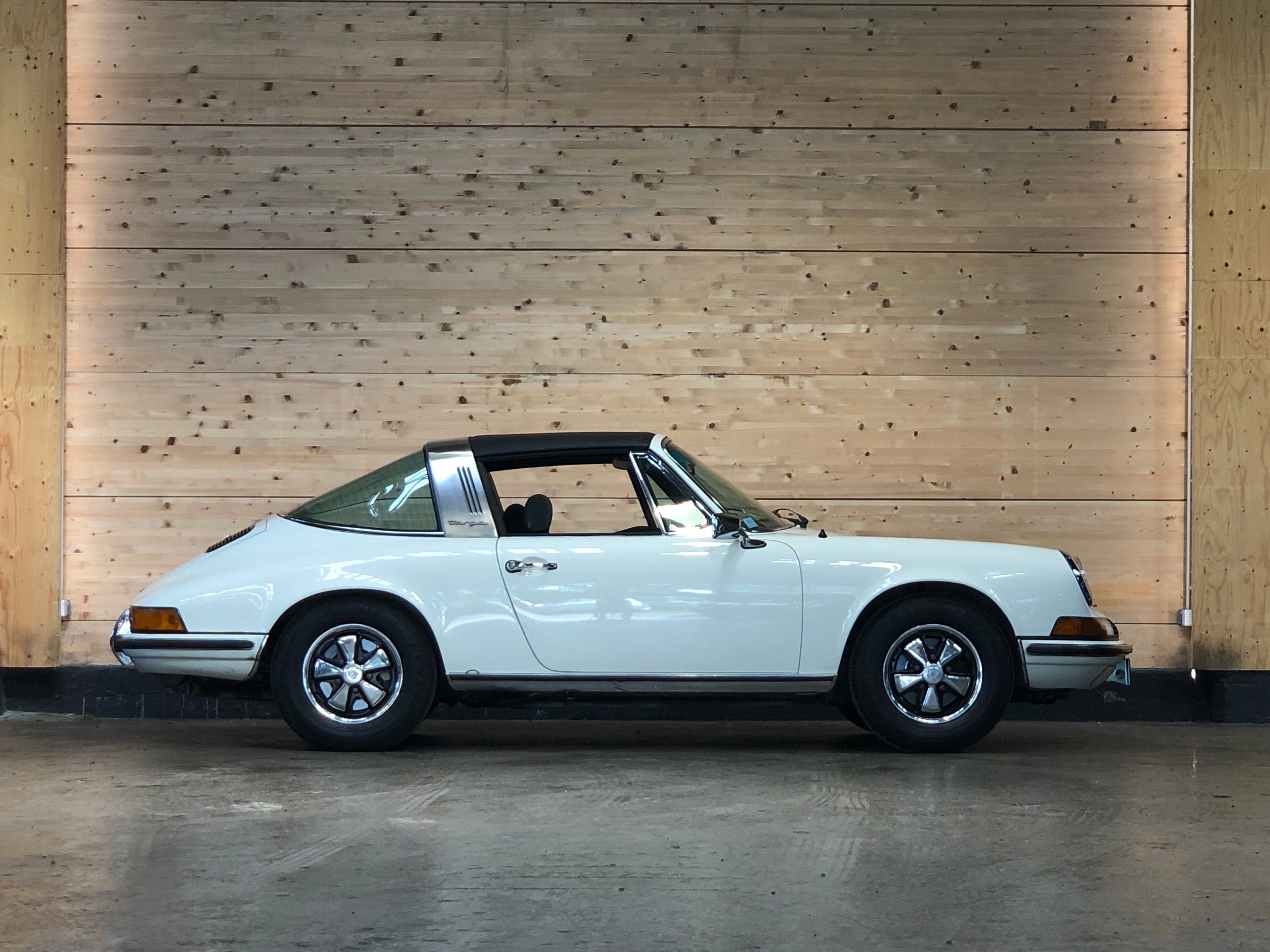 Porsche 911 2.4 T Targa