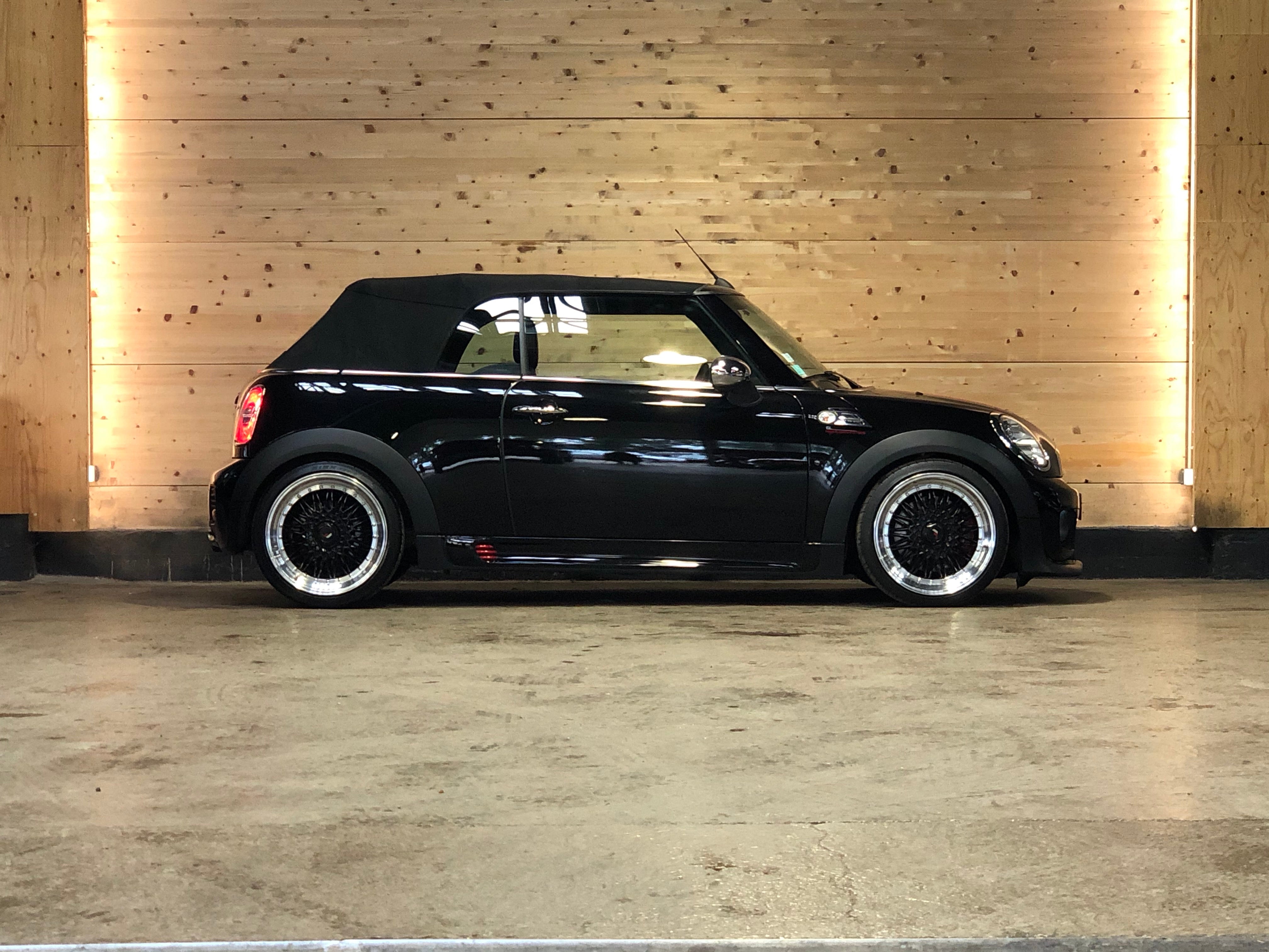 Mini Cabriolet Cooper S JCW BVA 211ch (R57)