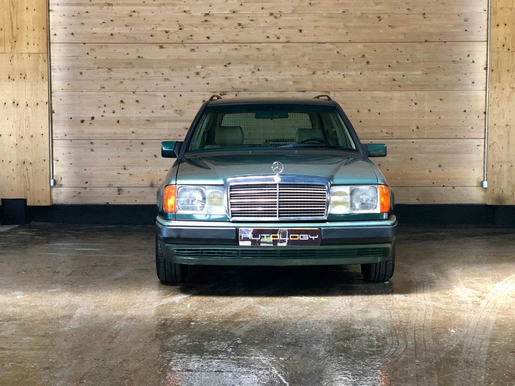 Mercedes 300TE-24 BVA