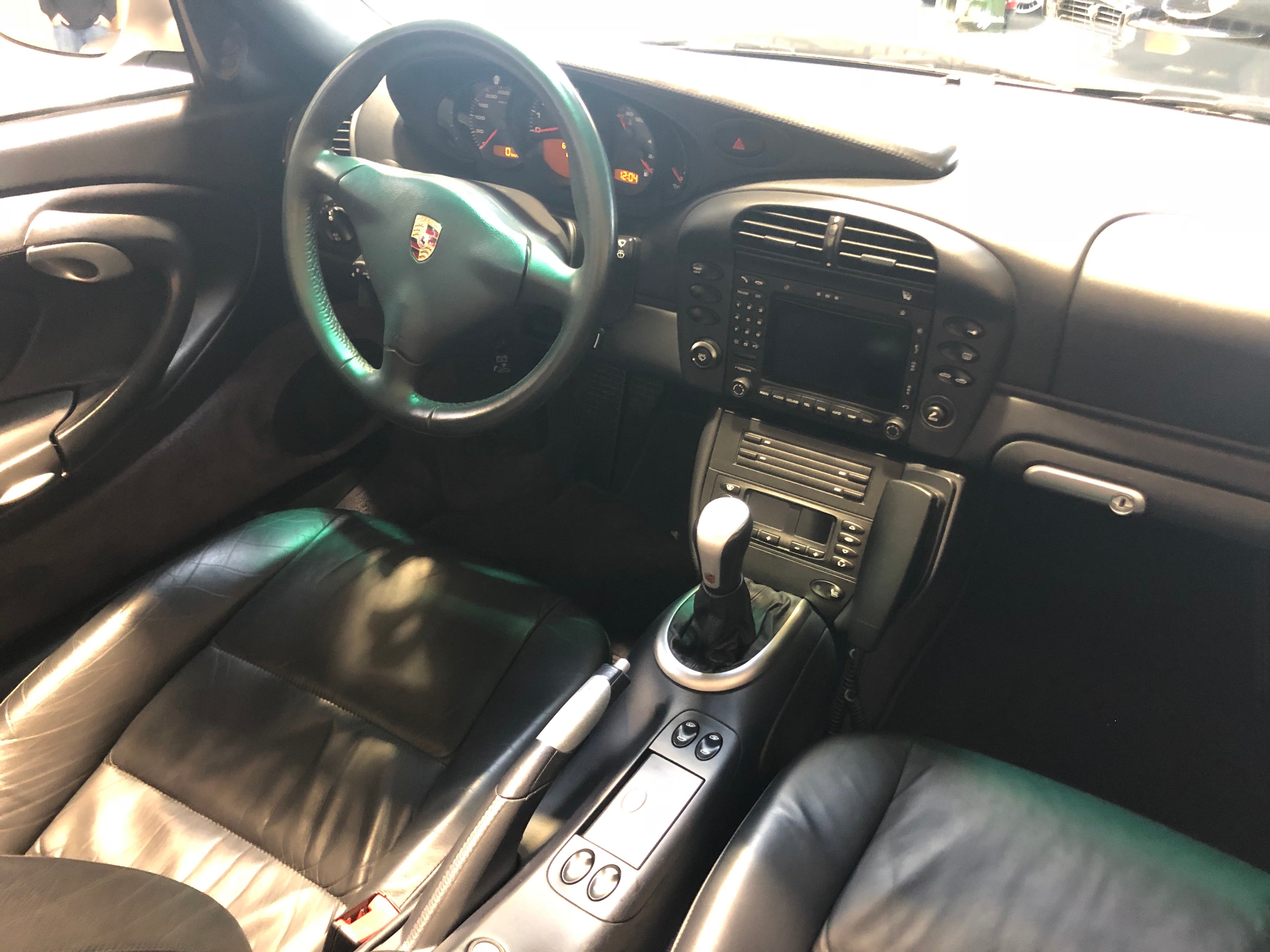 Porsche 996 Carrera 4S Cabriolet BVM6