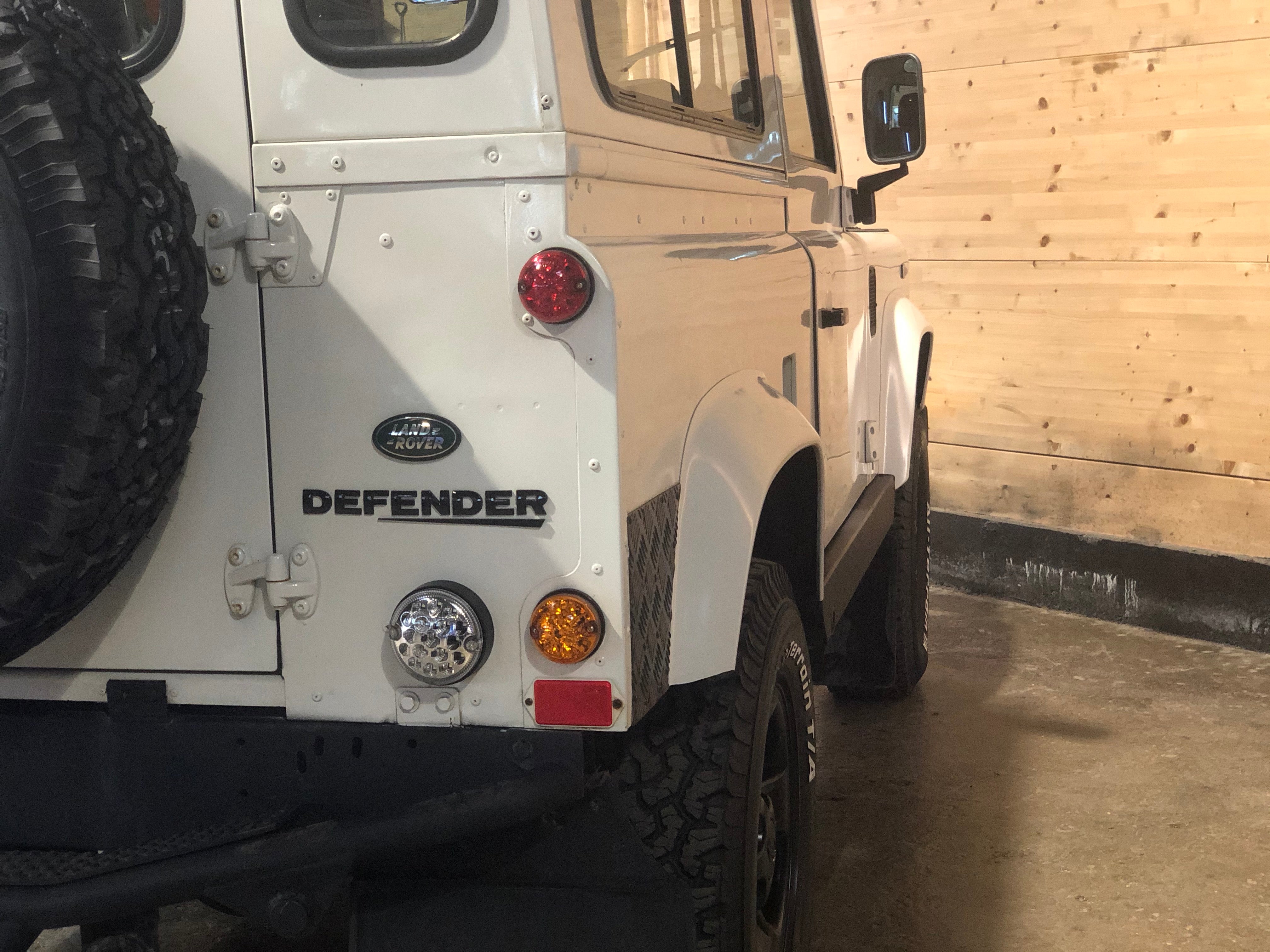 Land Rover Defender 90 HT 200tdi