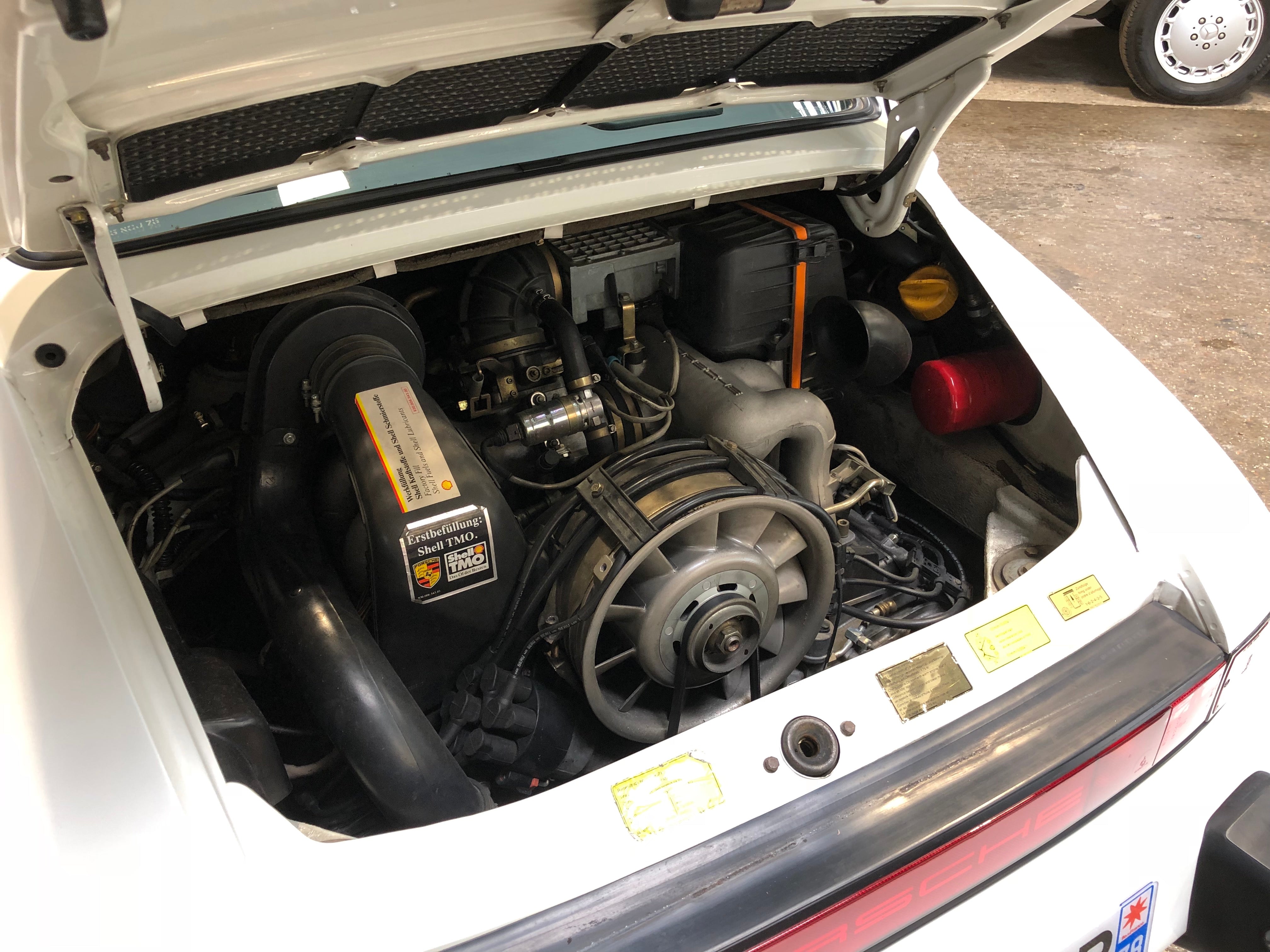 Porsche 911 Carrera 3.2