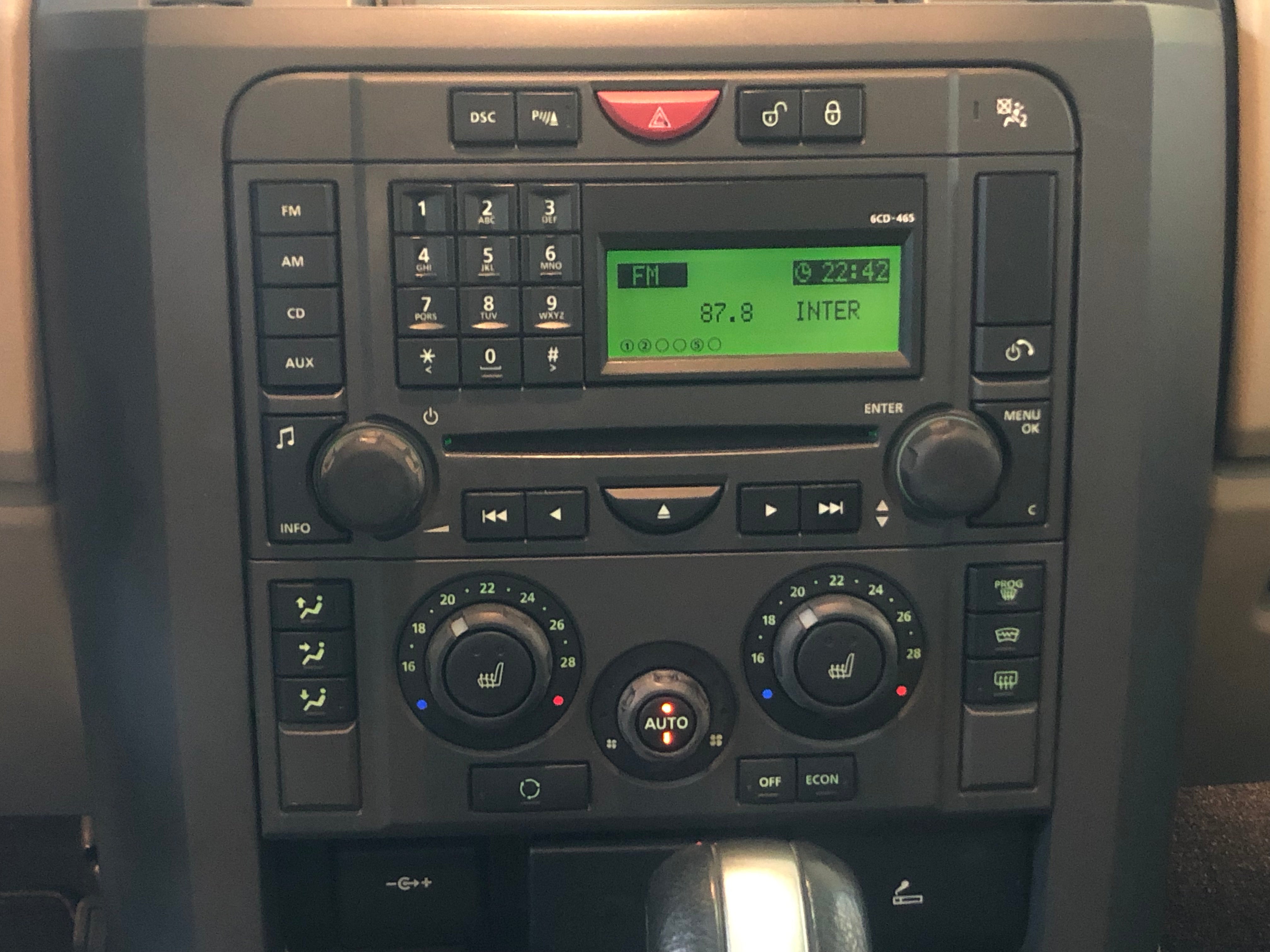 Land Rover Discovery V8 4.4 HSE 7 places