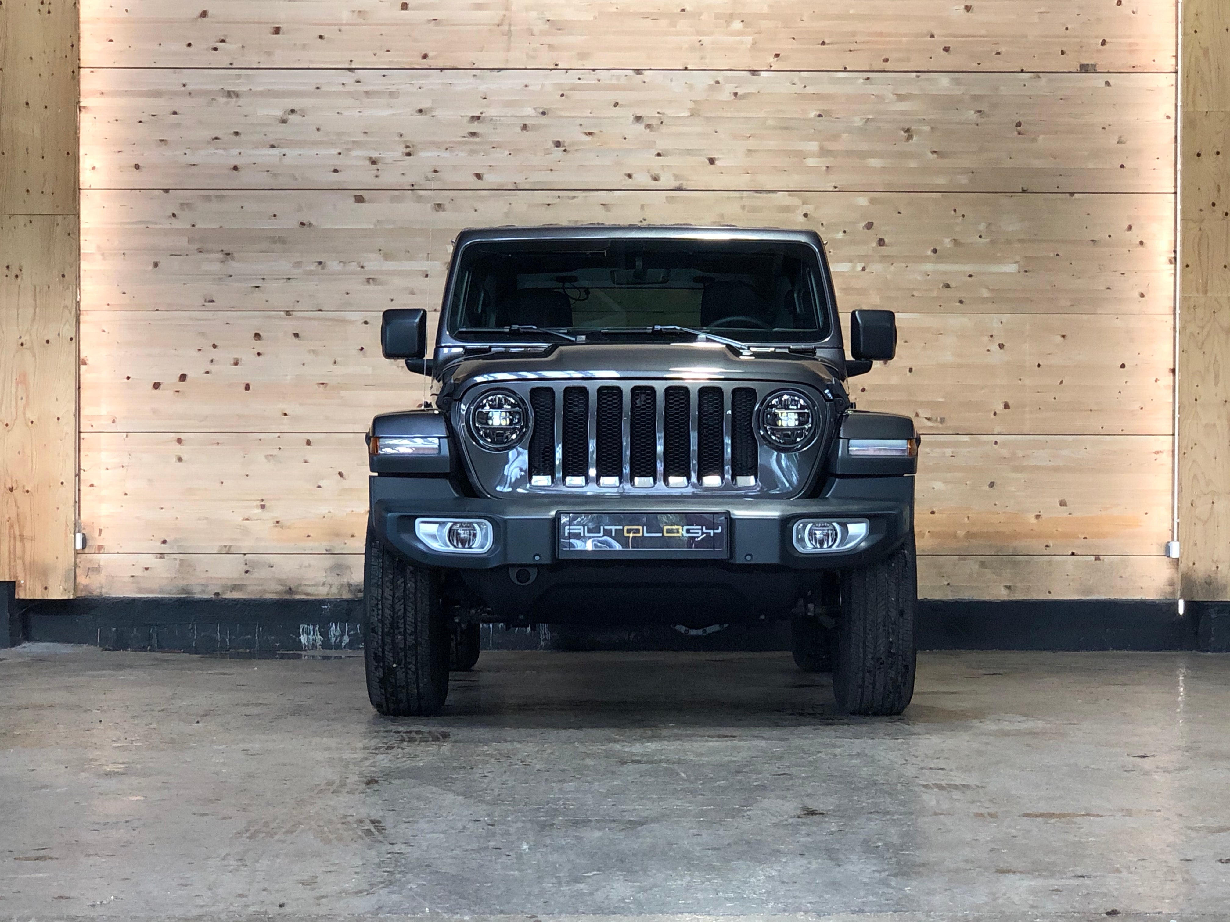 Jeep Wrangler 2.0T Sahara