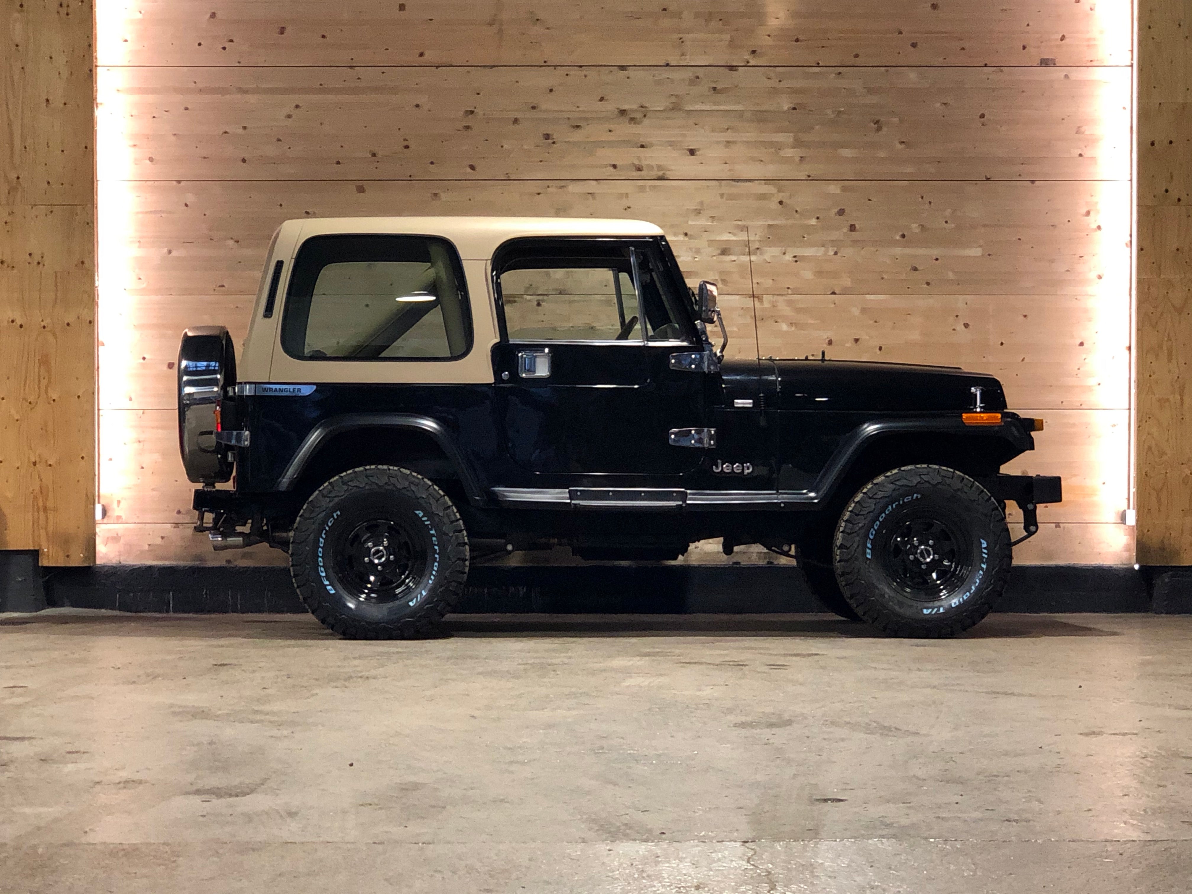 Jeep Wrangler YJ 2.5