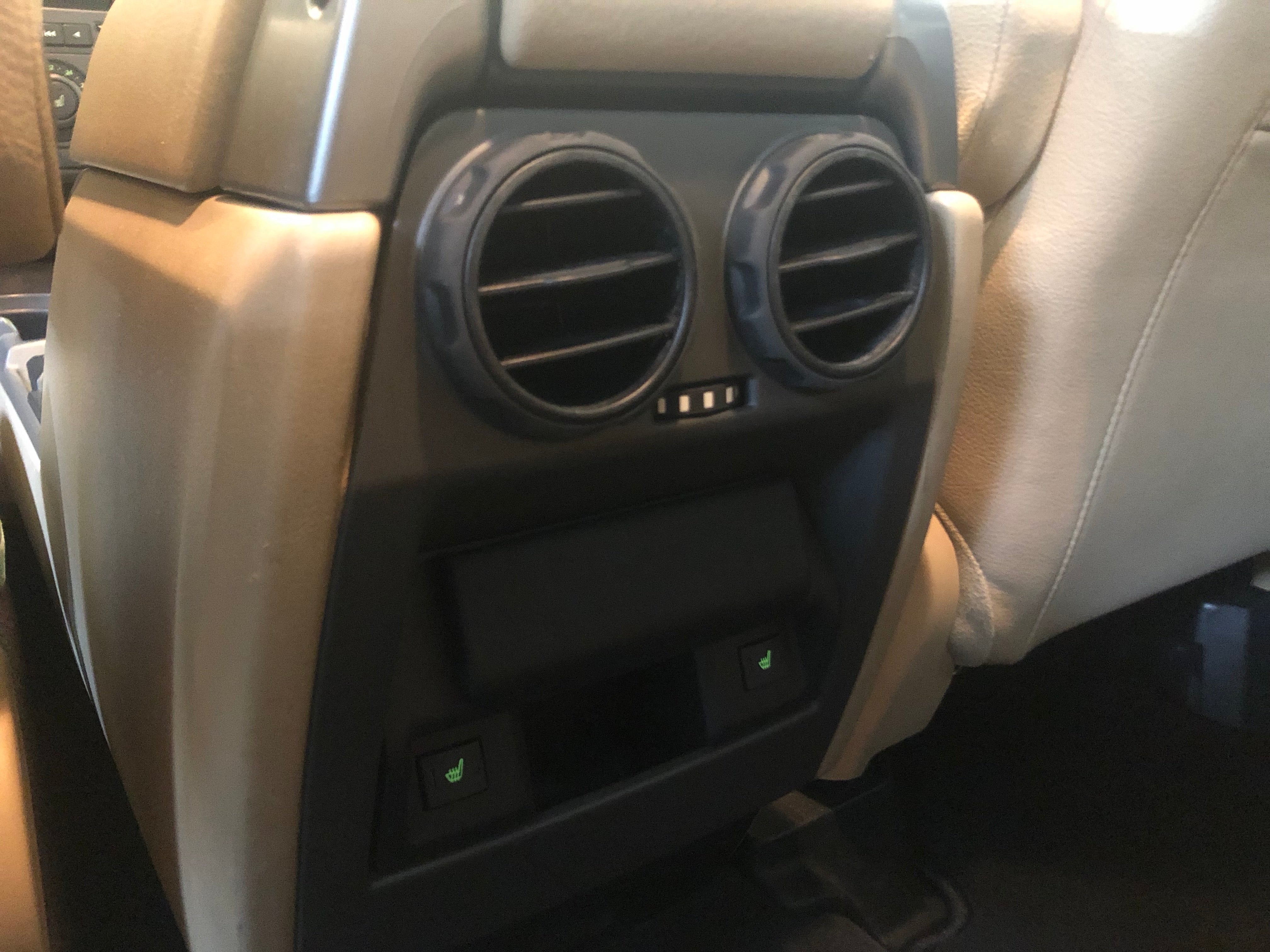 Land Rover Discovery V8 4.4 HSE 7 places