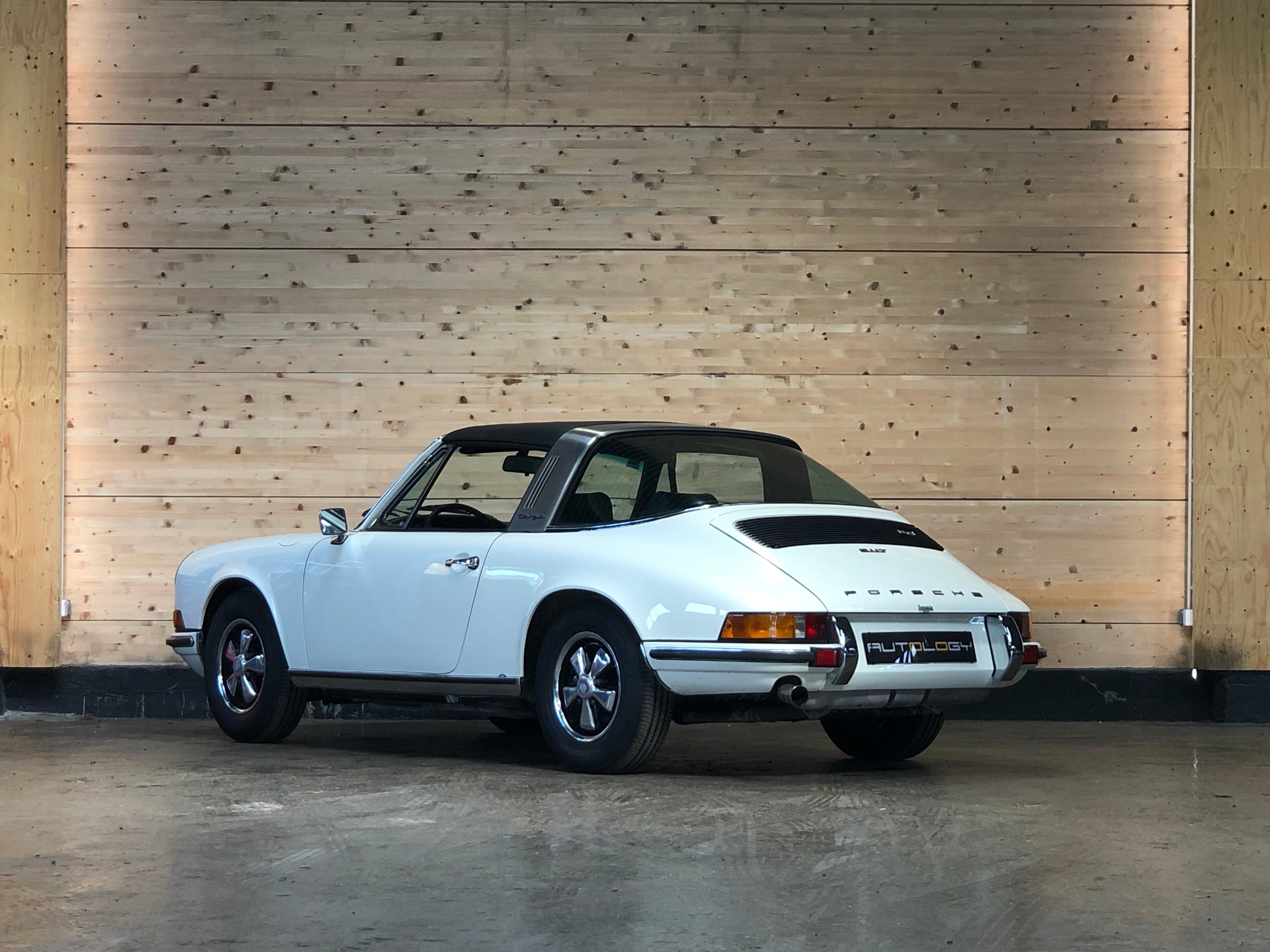 Porsche 911 2.4 T Targa